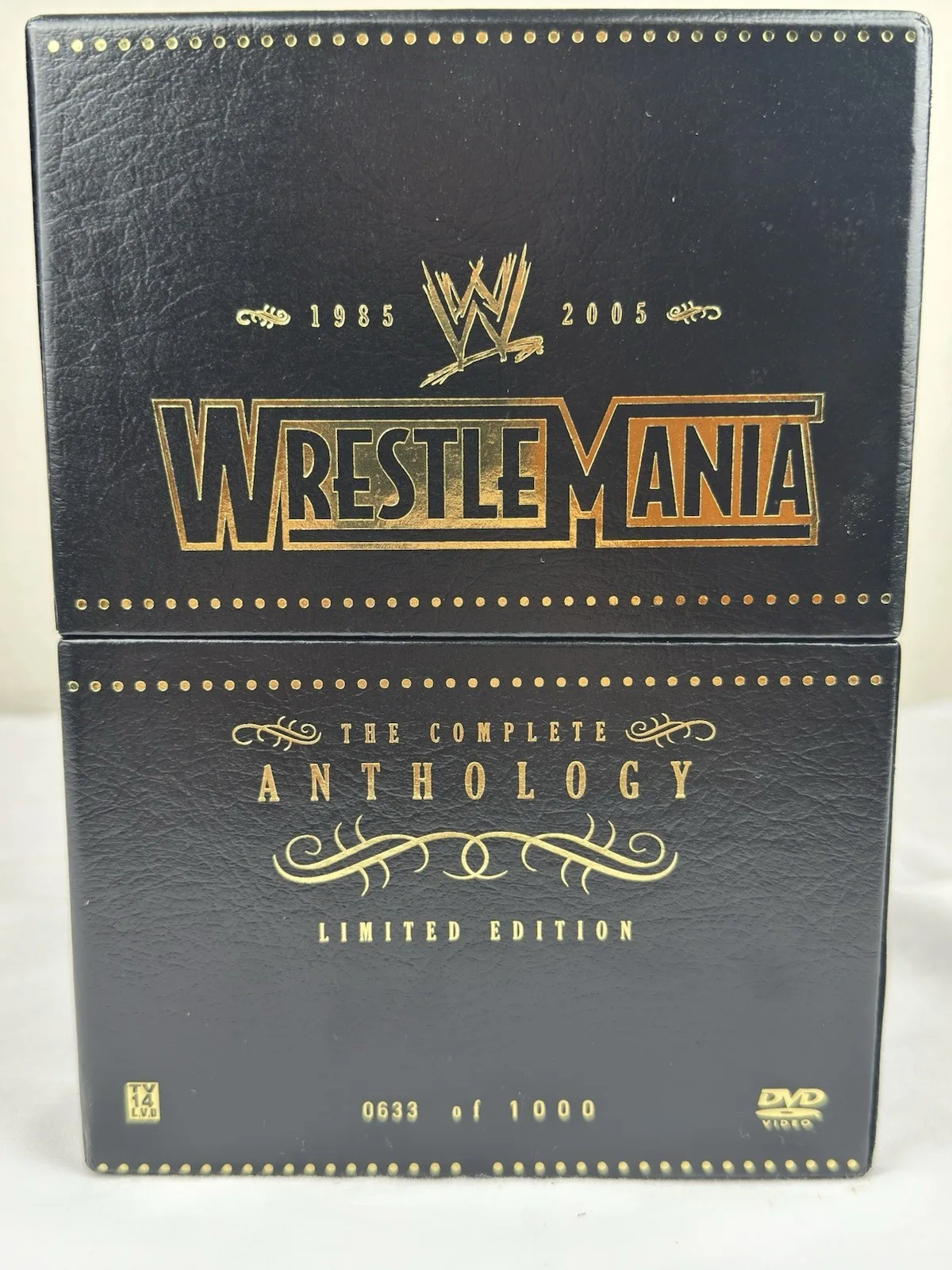 Vince McMahon — WWE WrestleMania The Complete Anthology Signed Vince McMahon Shawn Michaels, изображение 4