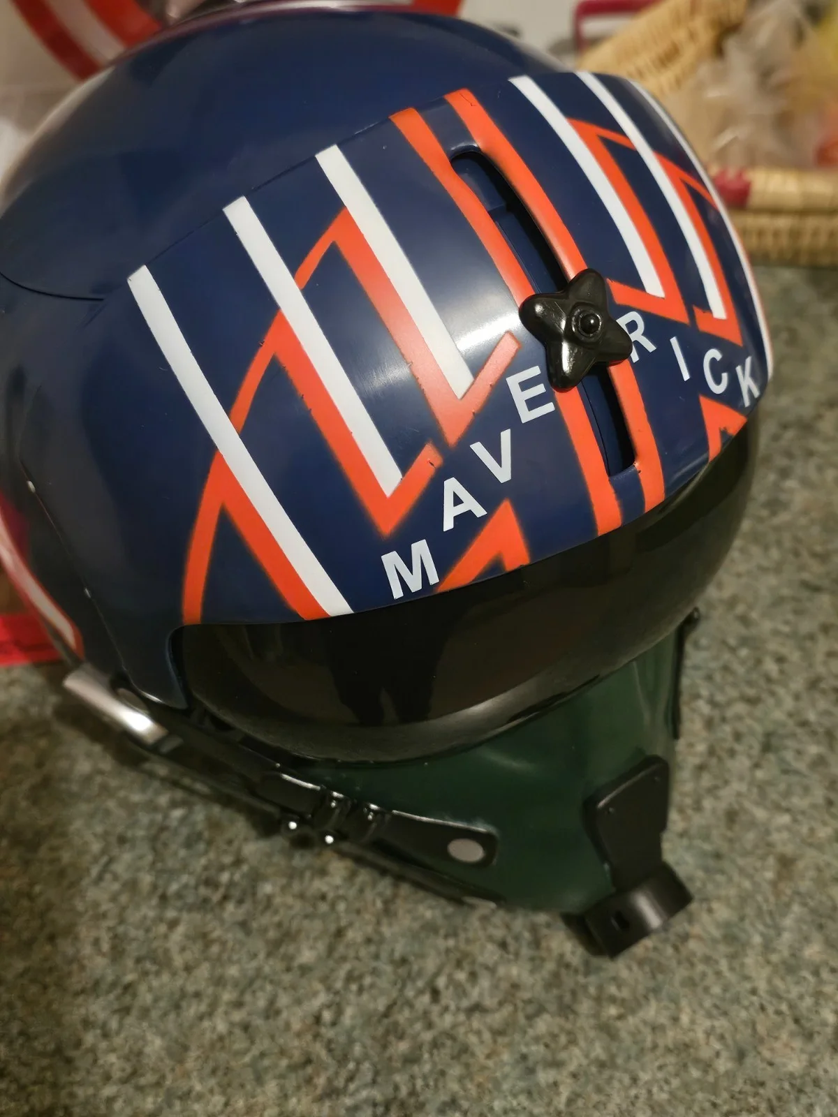 UK Cinema Top Gun 40th Anniversary Maverick Helmet Popcorn Bucket - Brand New, изображение 3