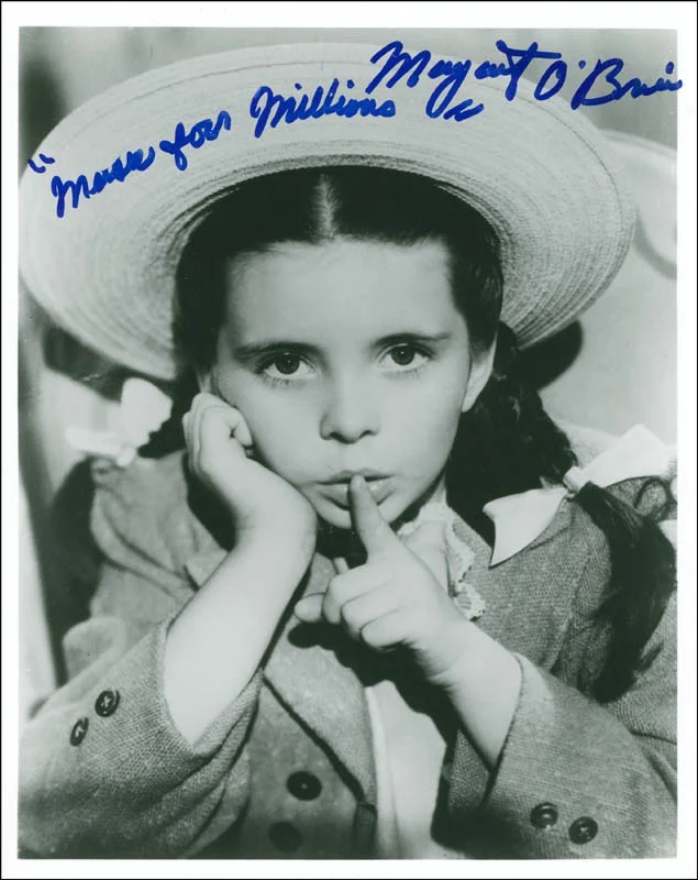 Margaret O'brien — MARGARET O'BRIEN - AUTOGRAPHED SIGNED PHOTOGRAPH