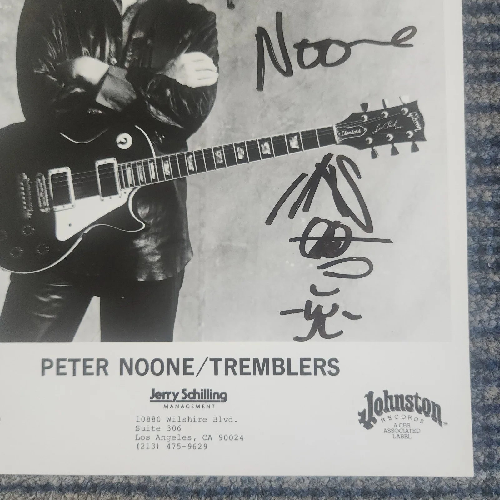 Peter Noone HERMAN'S HERMITS Lead Singer Signed Autograph Photo w Doodle Sketch, изображение 3