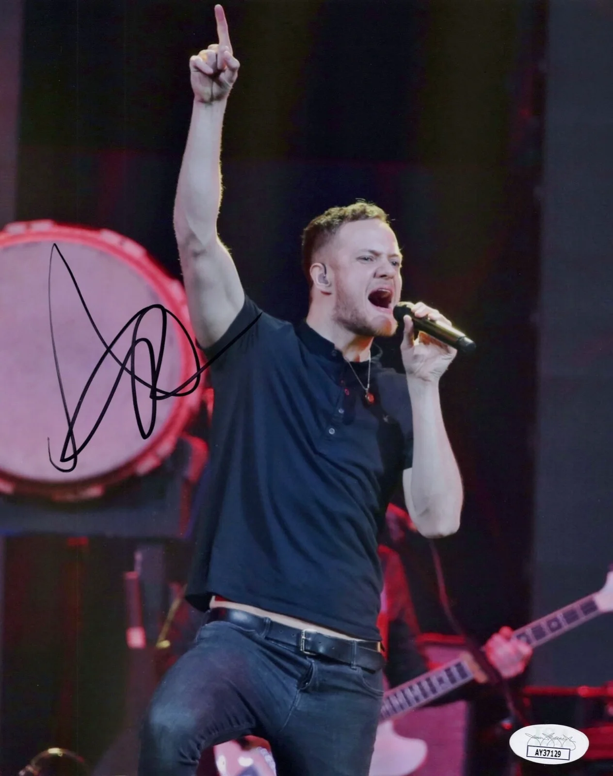 DAN REYNOLDS — Dan Reynolds signed "IMAGINE DRAGONS" 8x10 Photo EXACT PROOF Believer JSA COA, image 5