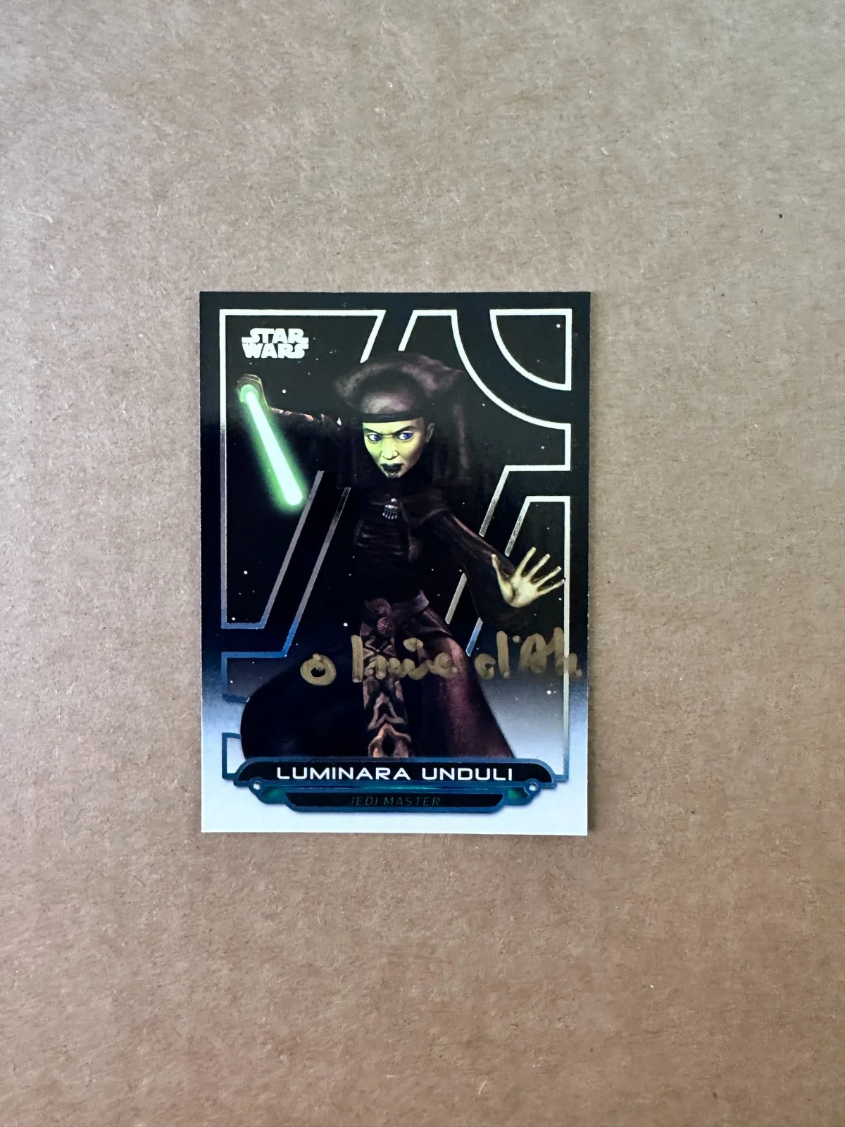 Olivia d'Abo — Olivia d'Abo Signed Topps Card Star Wars TCW Jedi Luminara Unduli Autograph, изображение 2