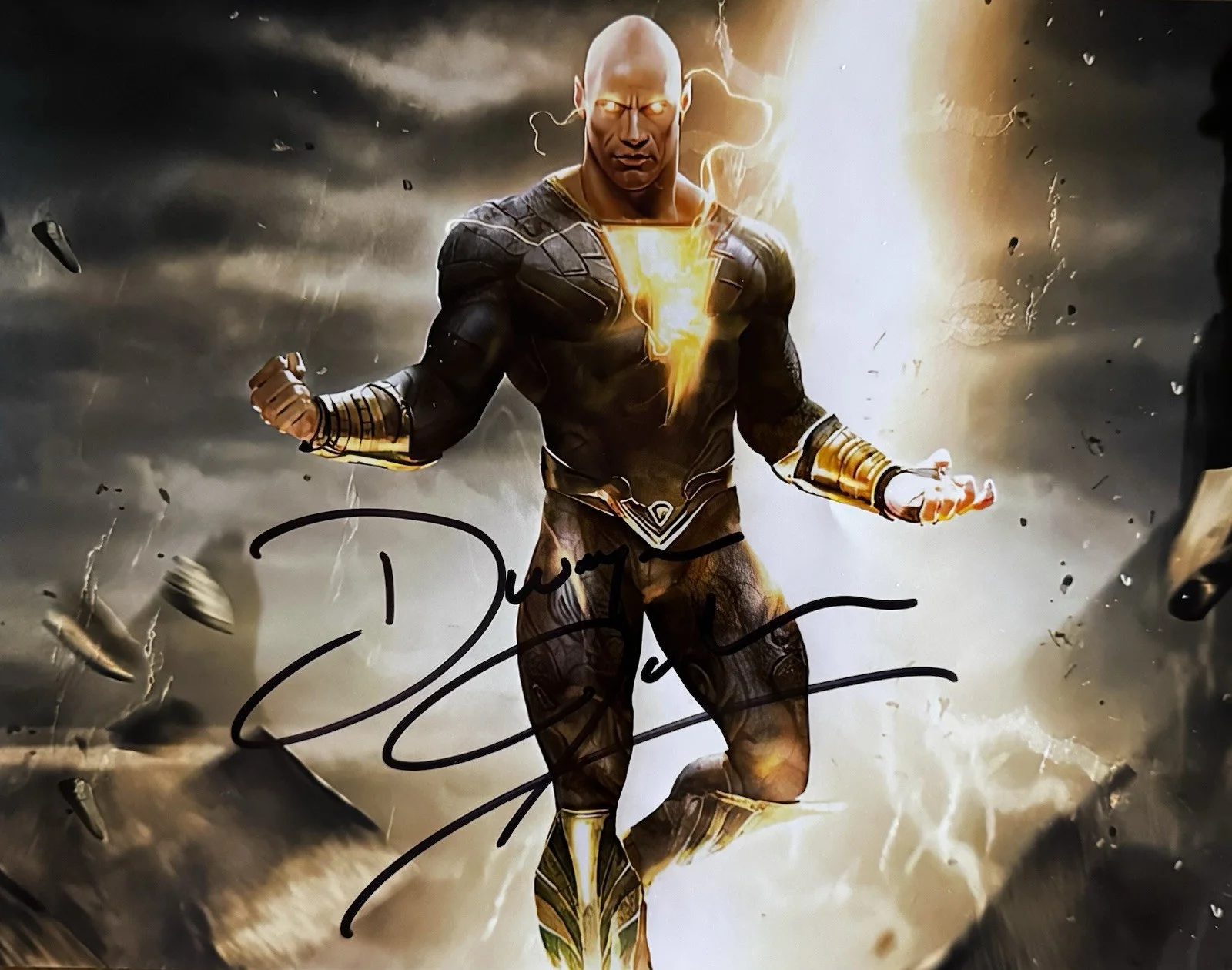 Dwayne The Rock Johnson — Dwayne The Rock Johnson Signed 8.5x10” Photo Black Adam Jumanji The Mummy COA