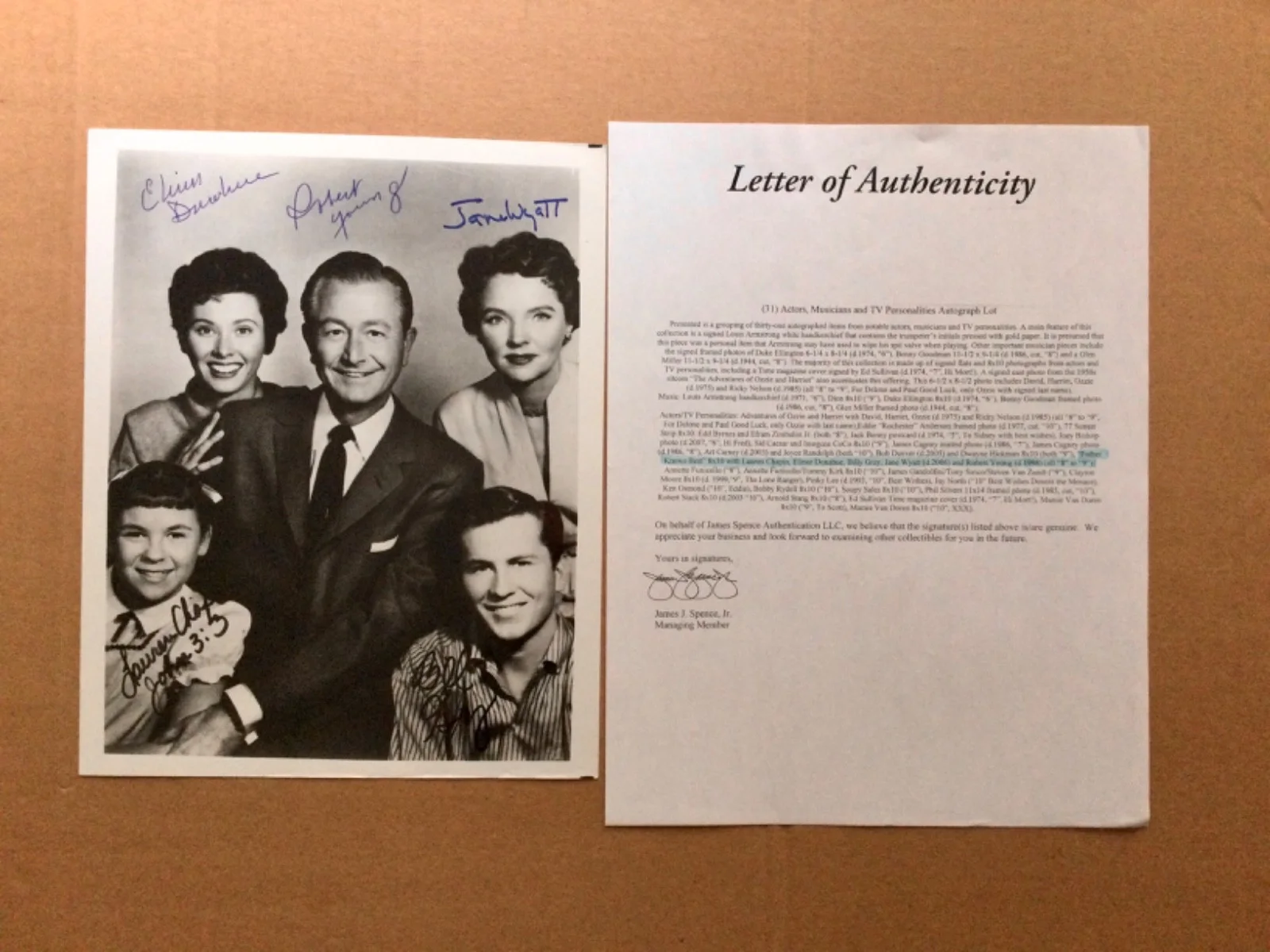Cast — Father Knows Best Cast Autographed Signed 8x10 Photo Signed By All 5 Rare COA, image 2