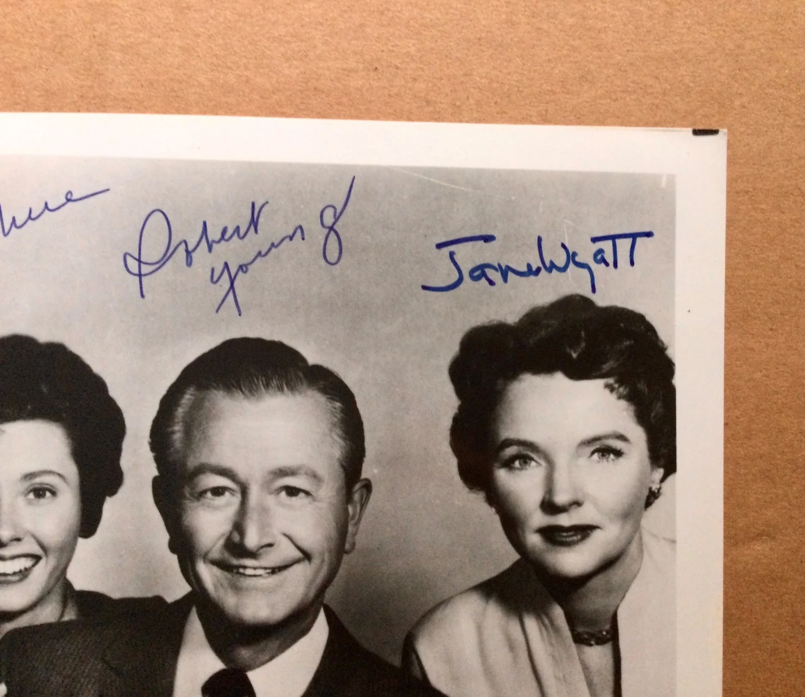 Cast — Father Knows Best Cast Autographed Signed 8x10 Photo Signed By All 5 Rare COA, image 5