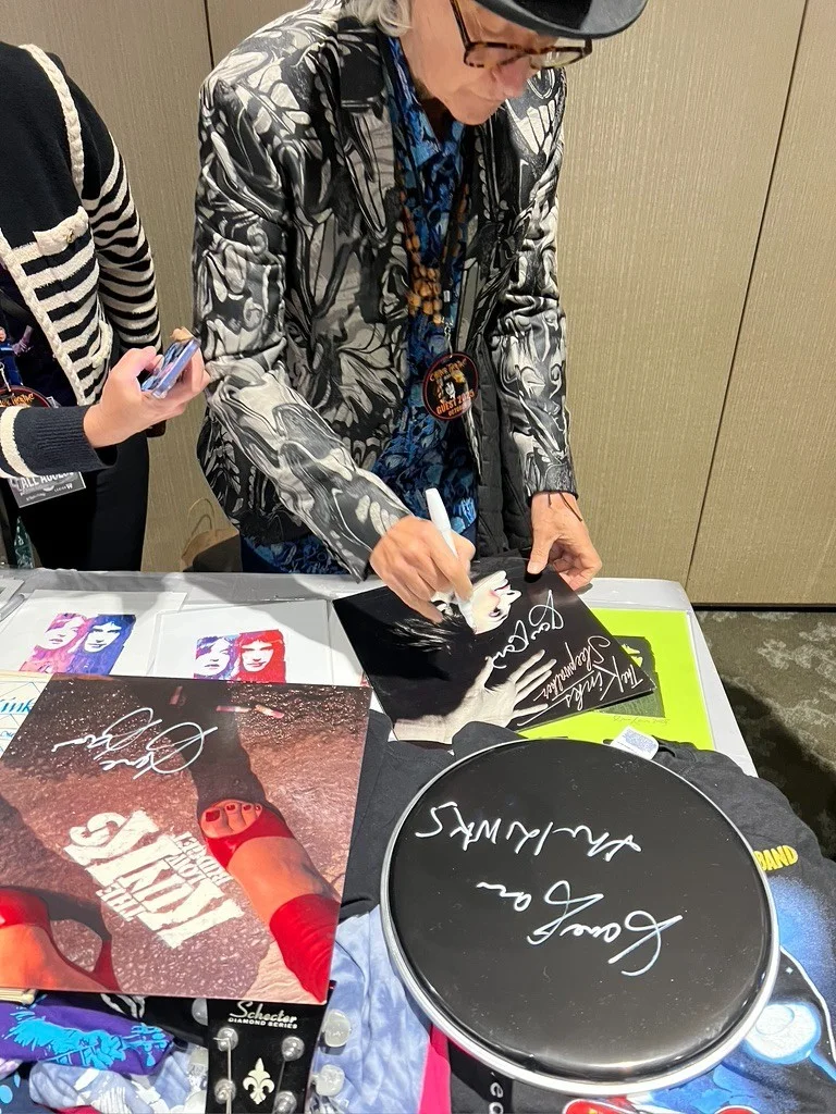 DAVE DAVIES Hand Signed THE KINKS FENDER GUITAR PICK GUARD, image 4