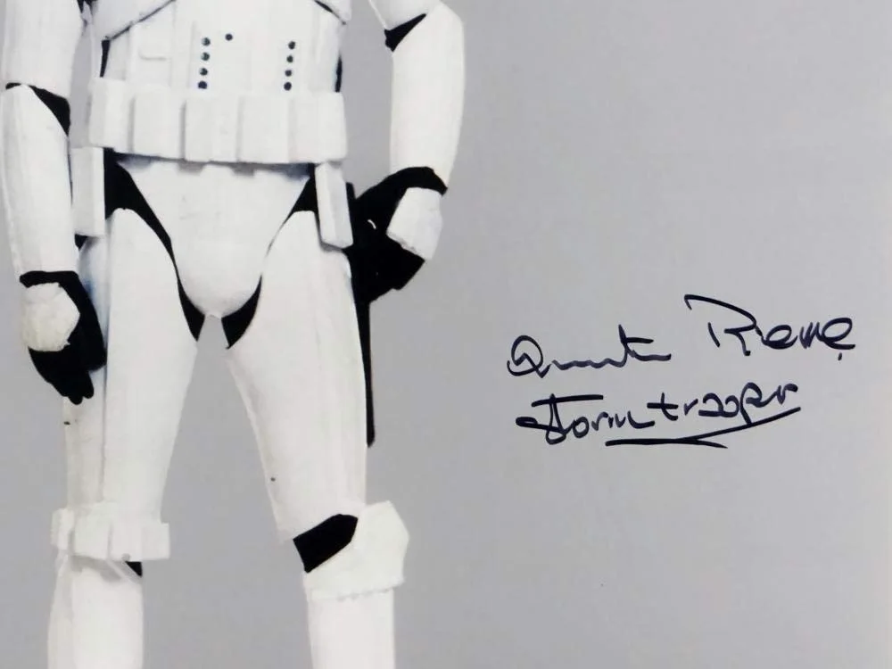 Syd Wragg — Quentin Pierre Autographed Full Body 11x14 Photo w/ Stormtrooper - JSA Auth *Blk, изображение 5