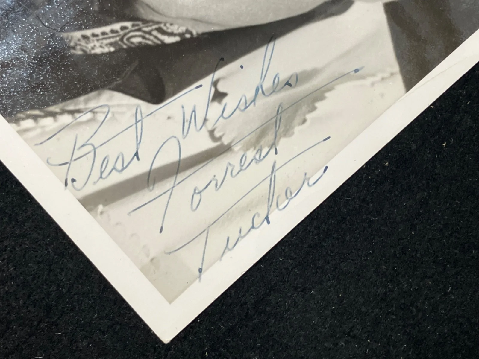 Forrest Tucker — VINTAGE FORREST TUCKER HAND SIGNED 5X7 B&W GLOSSY PHOTO, изображение 2