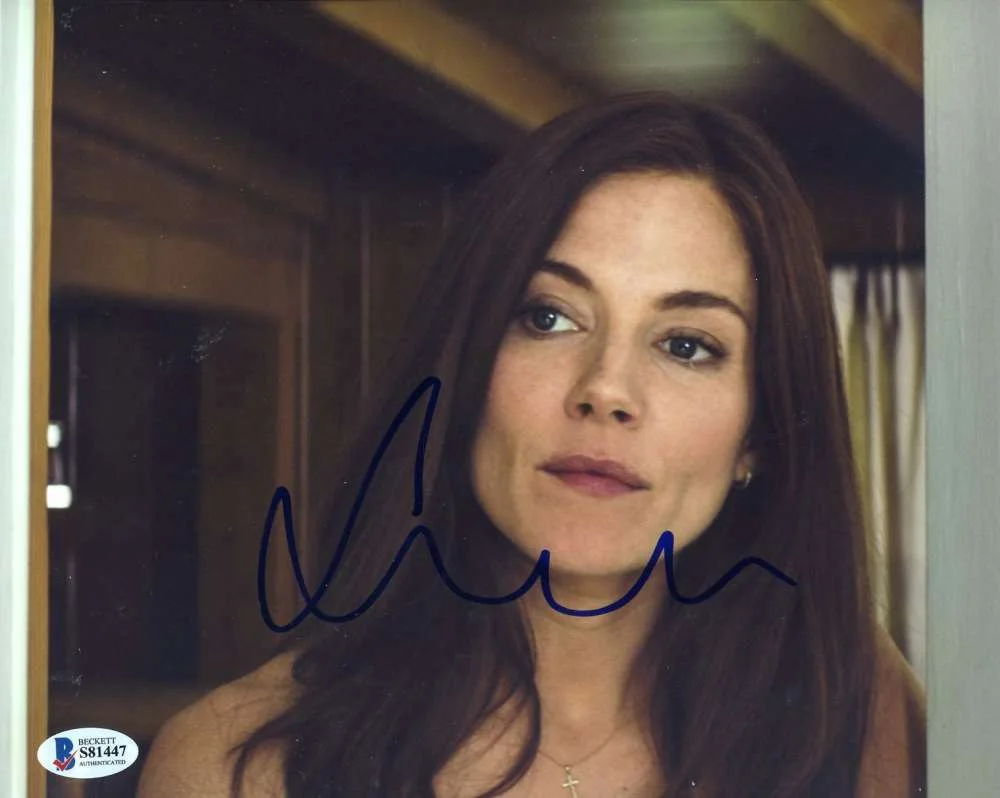 Sienna Miller — Sienna Miller BAS Beckett Coa Signed 8x10 Photo Autograph