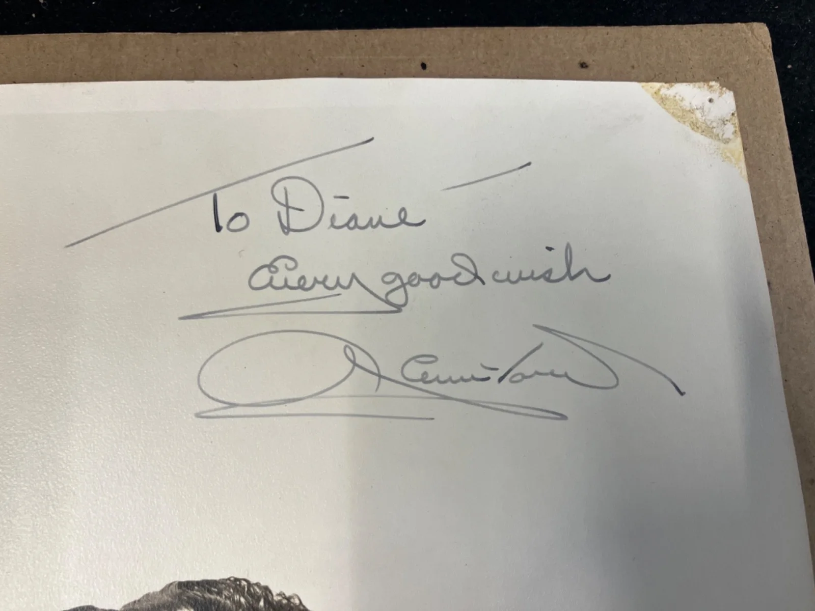 Glenn Ford — 1950 GLENN FORD HAND SIGNED & INSCRIBED 8X10 B&W PHOTO WITH MAILING ENVELOPE, image 3