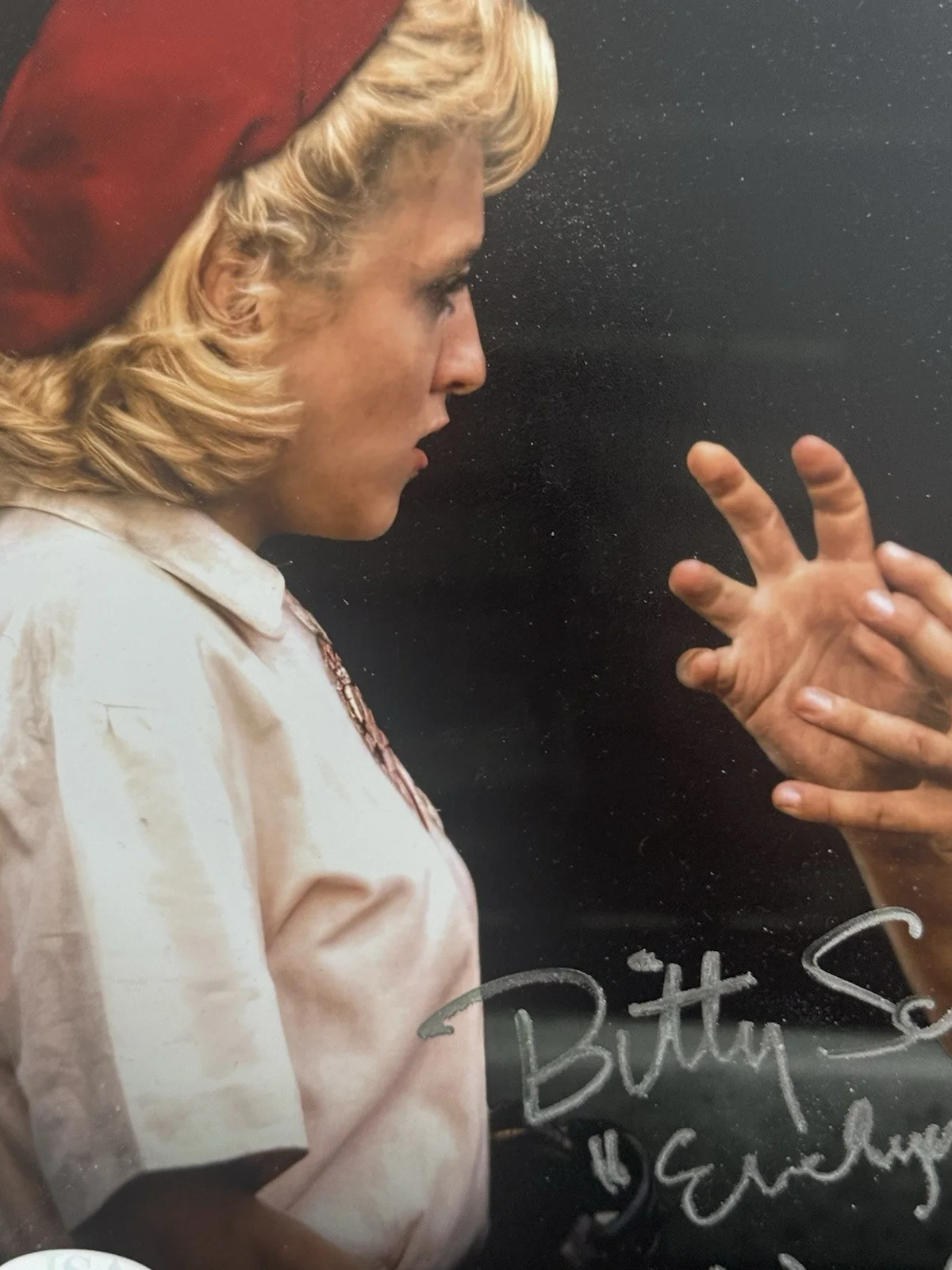 Elizabeth Schram — Elizabeth Schram (Evelyn) Signed 8 X 10 A League Of Their Own Pic Insc JSA, изображение 3