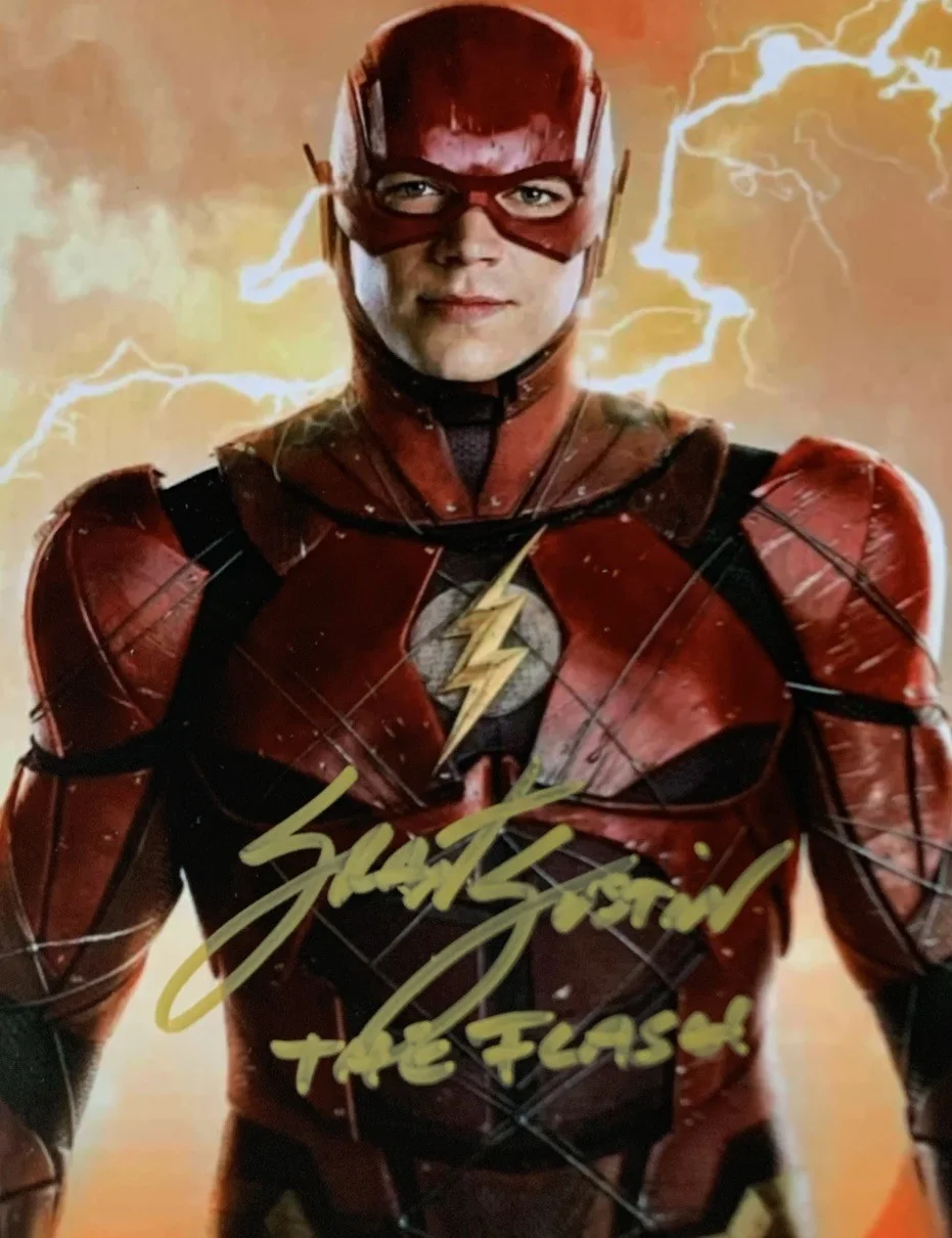Grant Gustin — The Flash Grant Gustin Signed Autographed 8x10 Photo *SALE*, image 2