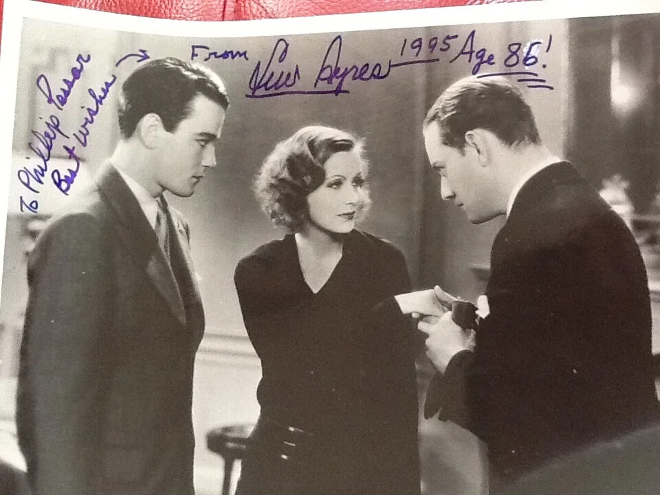 Lew Ayres SIGNED 1995 Photo Greta Garbo Conrad Nagel 1929 The Kiss Movie Actor, изображение 2