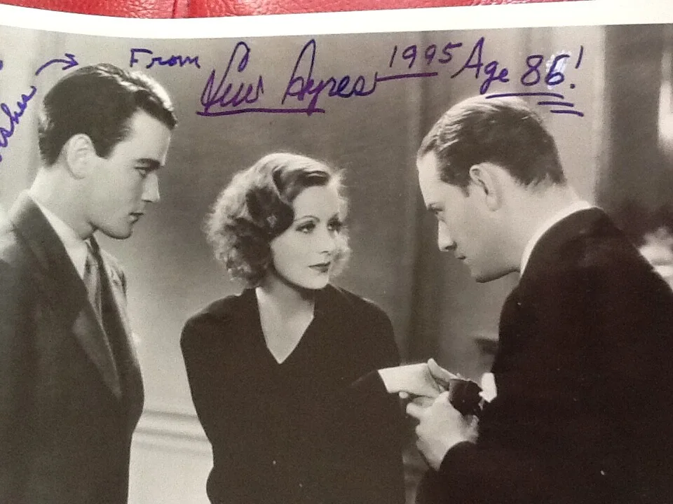 Lew Ayres SIGNED 1995 Photo Greta Garbo Conrad Nagel 1929 The Kiss Movie Actor, изображение 3