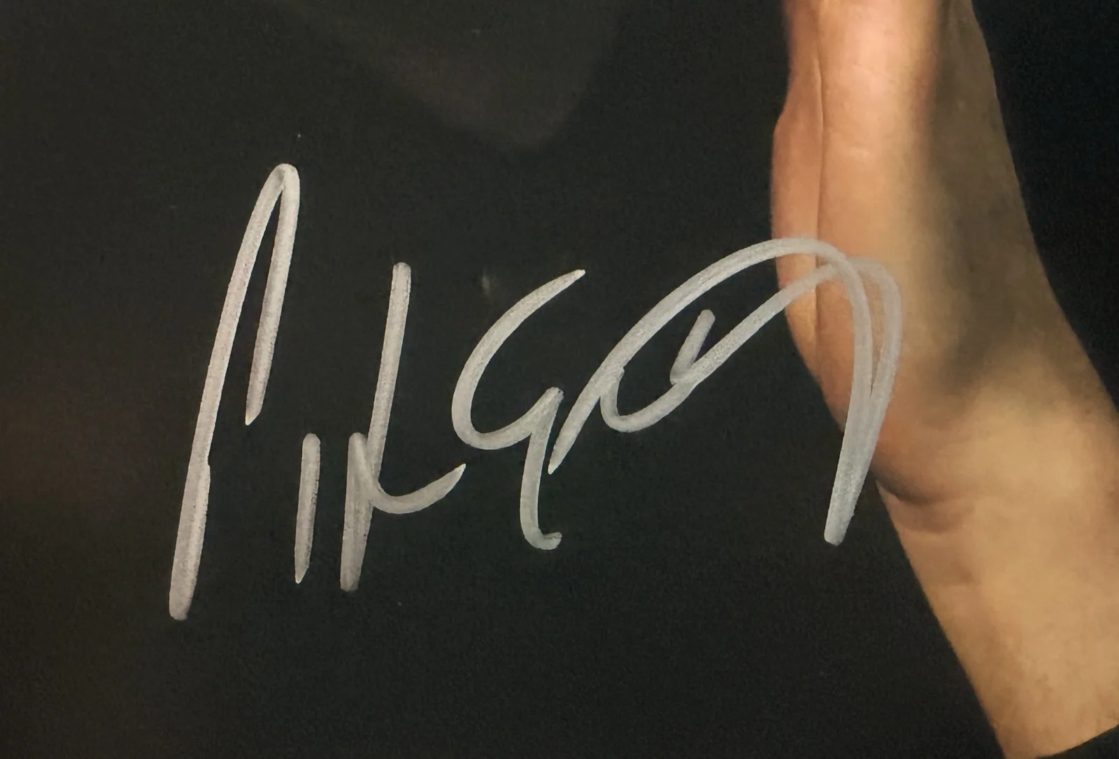 Peter Gabriel Classic Rock artist Genesis signed 8x10 photo read description, image 2