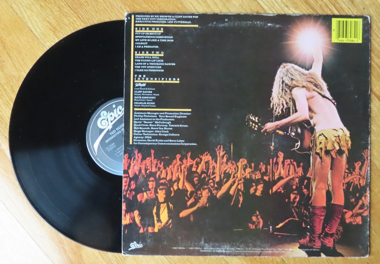 DEREK ST. HOLMES signed TED NUGENT's INTENSITIES IN 10 CITIES Record / Album COA, image 3
