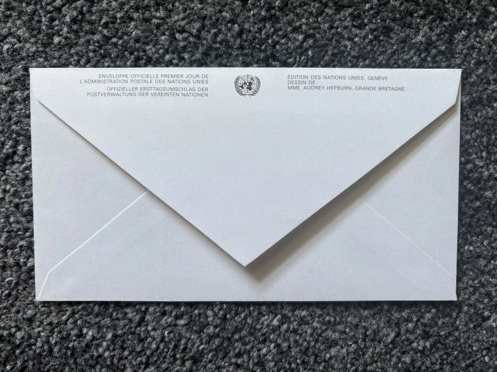1991 Audrey Hepburn Signed UN Ambassador FDC Cover She Designed Film Actress, image 2