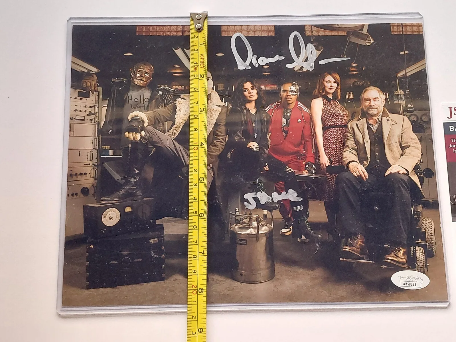 DIANE GUERRERO — Doom Patrol cast Diane Guerrero signed 8x10 Photo JSA COA "Crazy Jane" OISNB, изображение 4