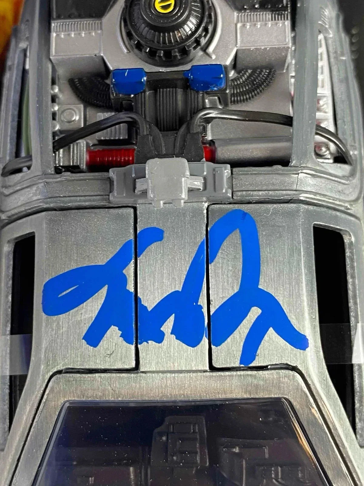 Back To The Future 1:32 Scaled DeLorean Time Machine CAST SIGNED autograph fox +, image 3