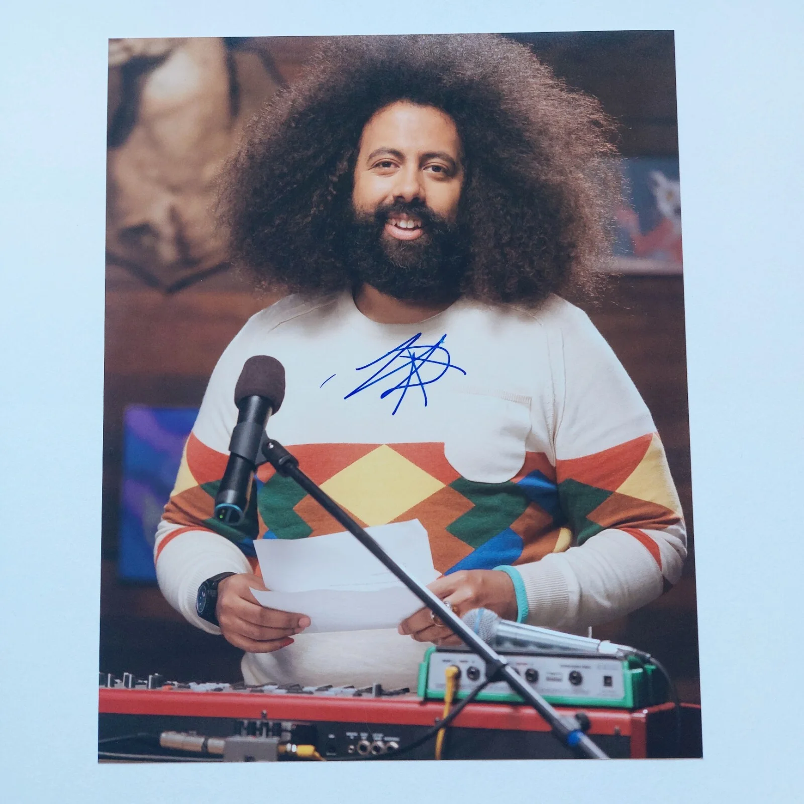 Reggie Watts — Reggie Watts Signed 8x10 photo with COA Comedy Bang Bang (comedian, musician)