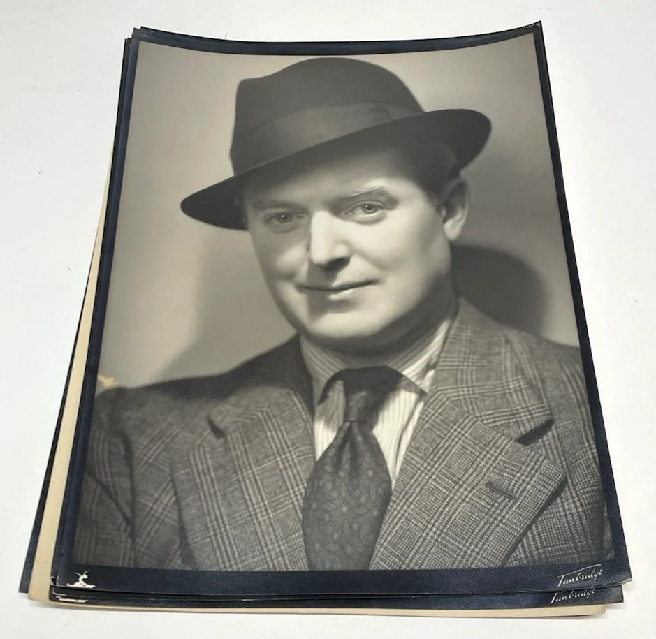 Vintage British Actor Jack Warner Large Photos Two Signed London Studio Lot x9, изображение 3