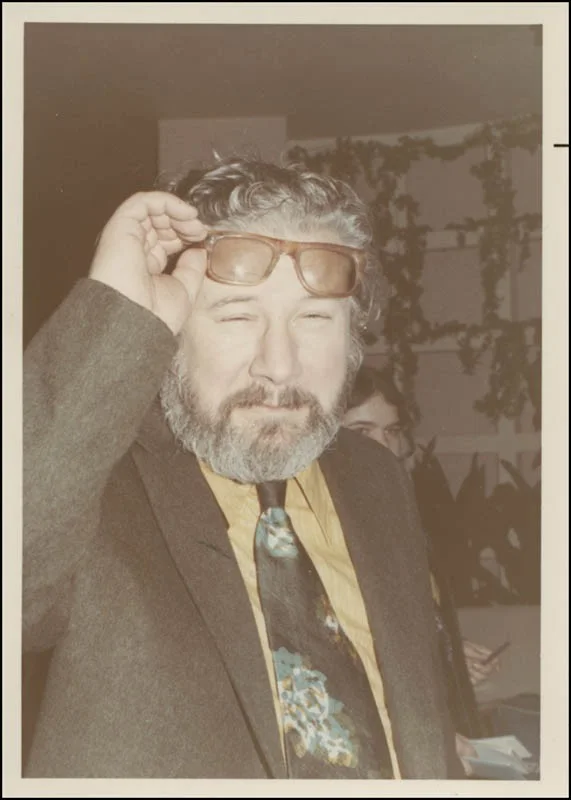 Peter Ustinov — PETER USTINOV - AUTOGRAPHED SIGNED PHOTOGRAPH, image 2