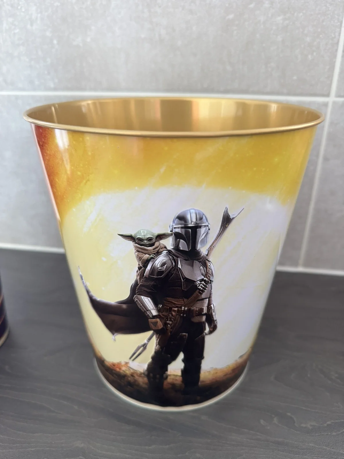 The Mandalorian And Grogu Popcorn Bucket + Cup With Figure Odeon Official Merch, изображение 5