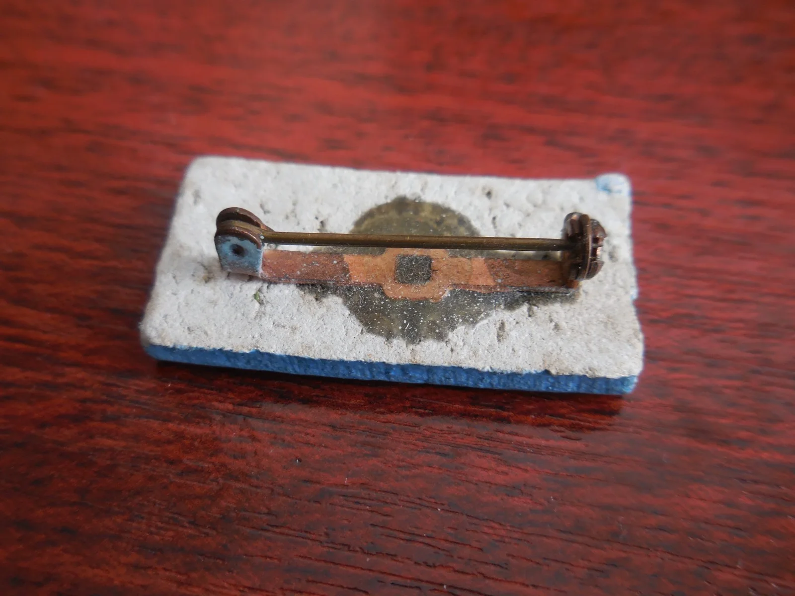 Small vintage Macdonalds Penguin chocolate bar lapel badge, image 2