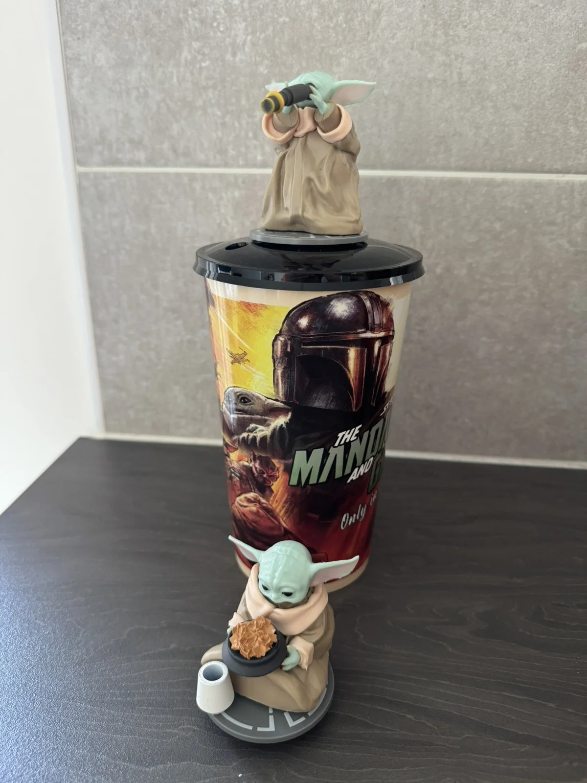 The Mandalorian And Grogu Popcorn Bucket + Cup With Figure Odeon Official Merch, изображение 2
