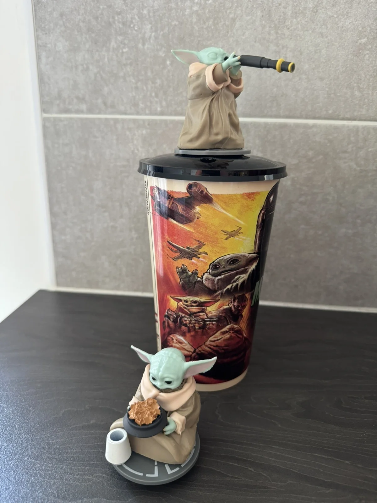 The Mandalorian And Grogu Popcorn Bucket + Cup With Figure Odeon Official Merch, изображение 3