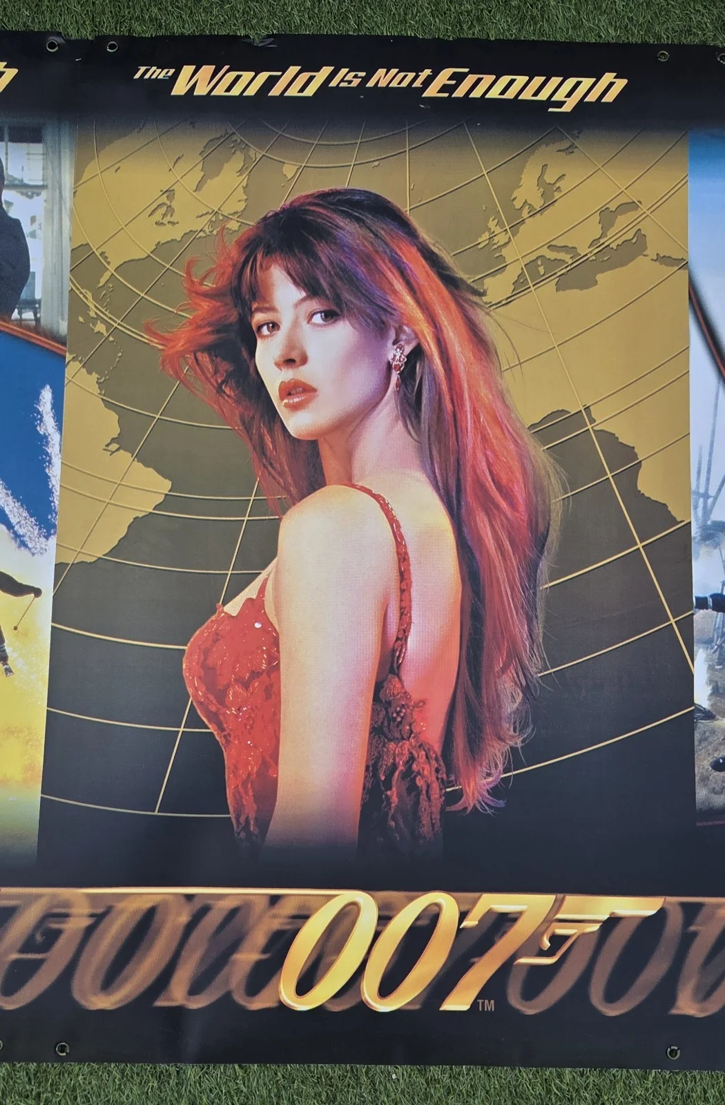Original cinema movie d/s vinyl banner poster James Bond The World Is Not Enough, изображение 5