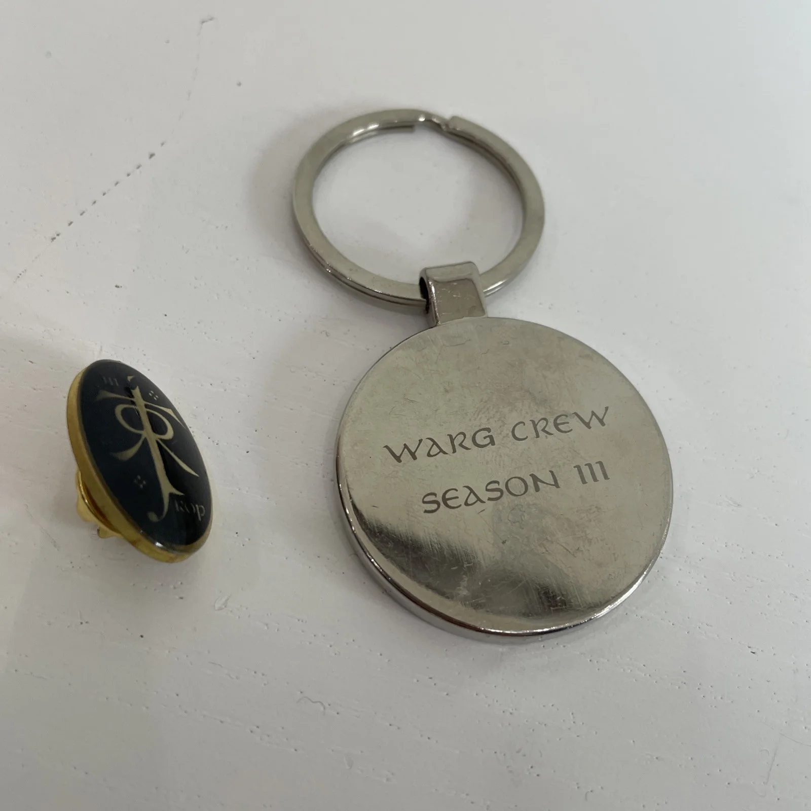 The Rings Of Power Season 3 Cast & Crew Wrap Gift Medal & Brooch Lord Of Rings, изображение 2