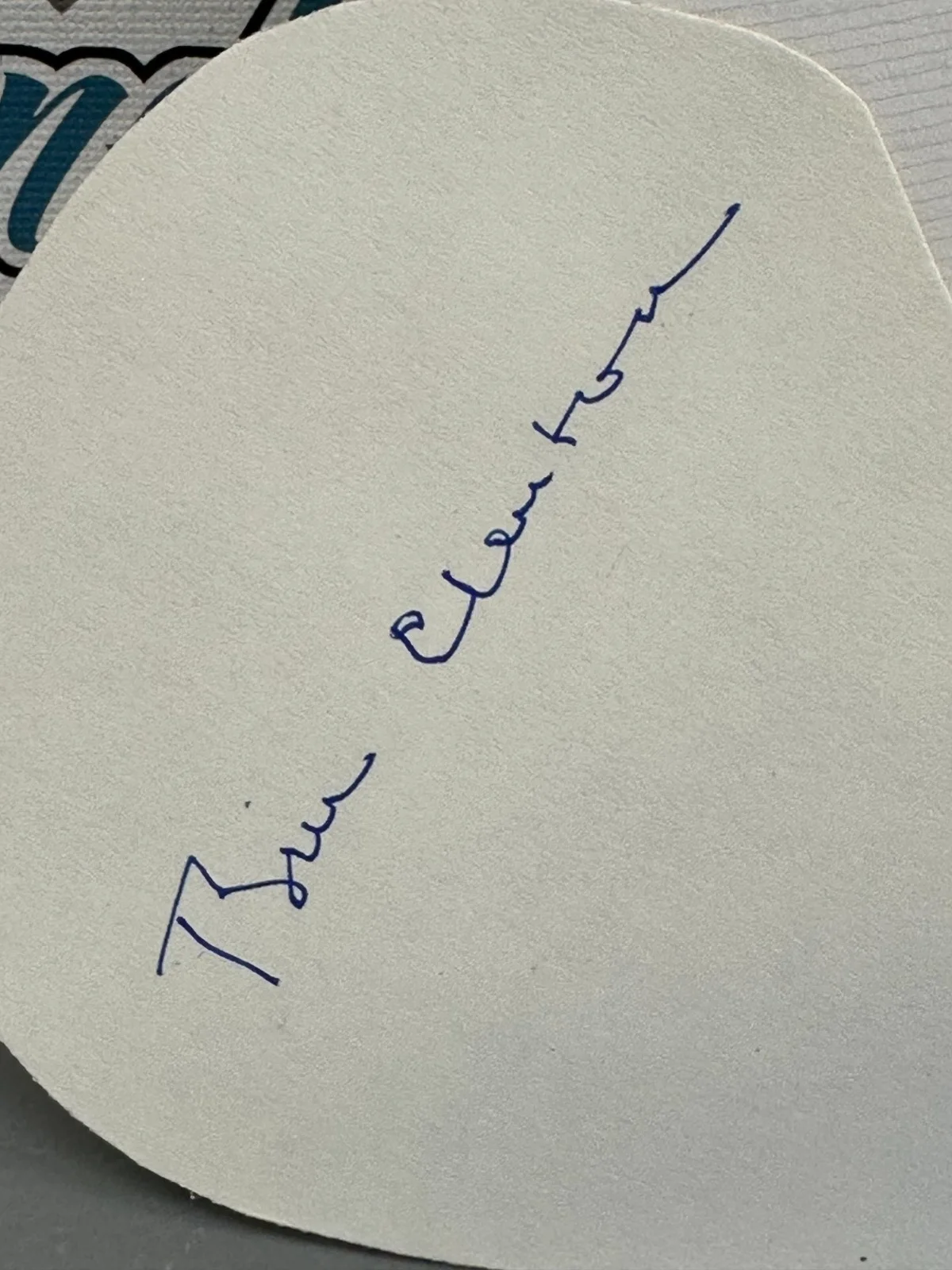 BILL CLINTON SIGNED AUTOGRAPHED WHITE GUITAR ACOUSTIC PICK GUARD-PSA COA LOA, image 3