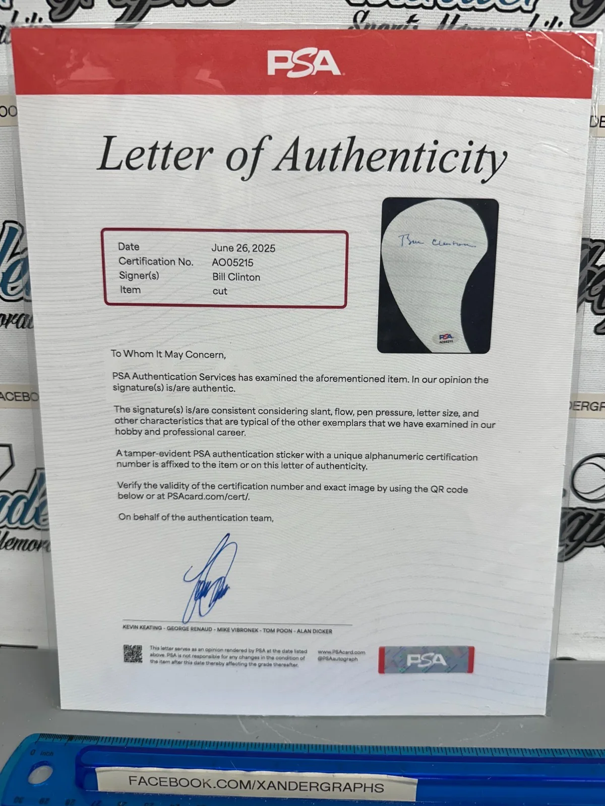 BILL CLINTON SIGNED AUTOGRAPHED WHITE GUITAR ACOUSTIC PICK GUARD-PSA COA LOA, image 5