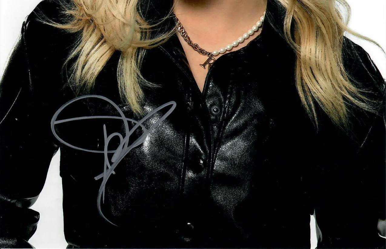 Renee Rapp Singer Actress Songwriter Signed Autographed 8 x 10 Photo TTM COA, изображение 2