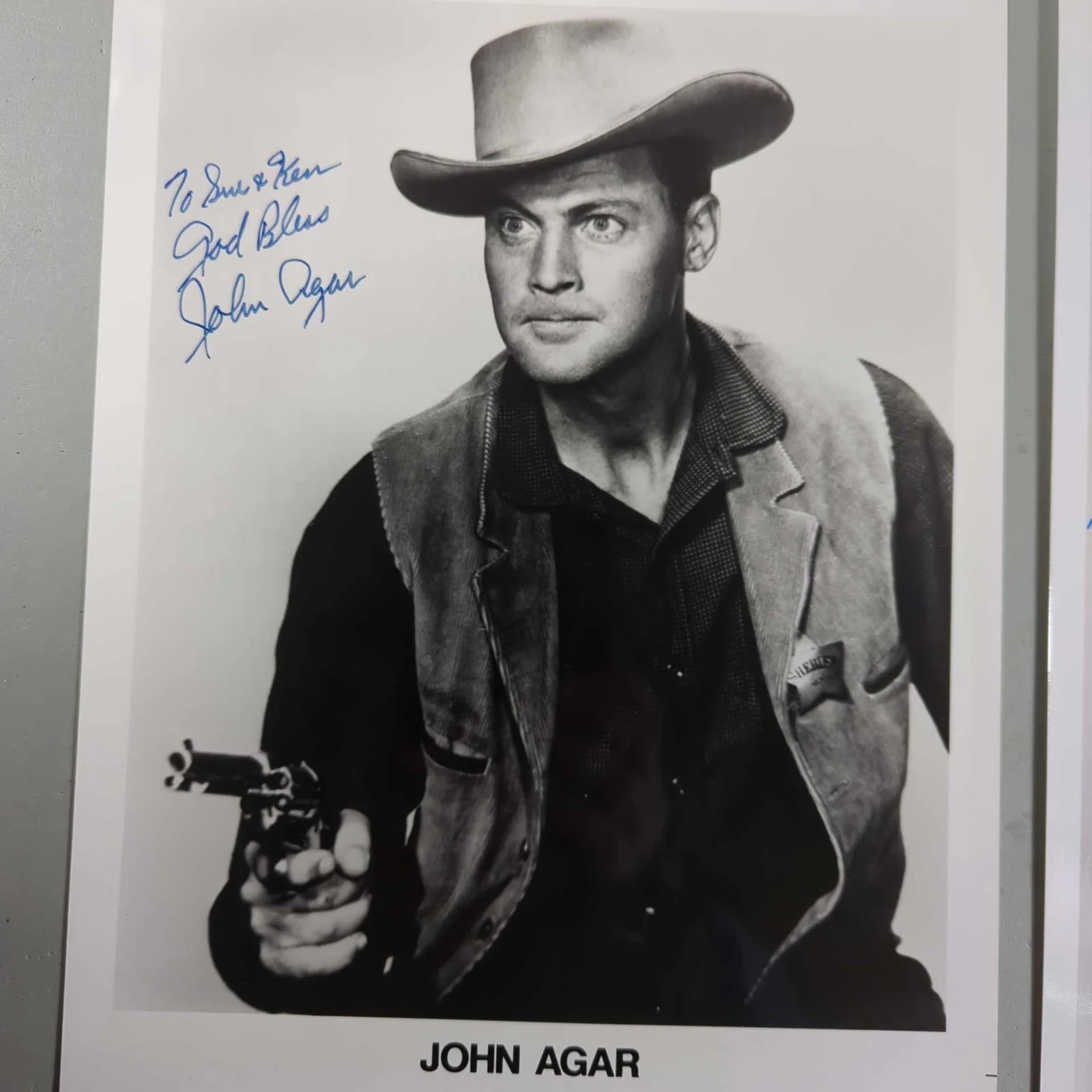 John Agar 2 Signed 8 x 10 Photos No CoA Chisum Mole People King Kong Undefeated, изображение 2