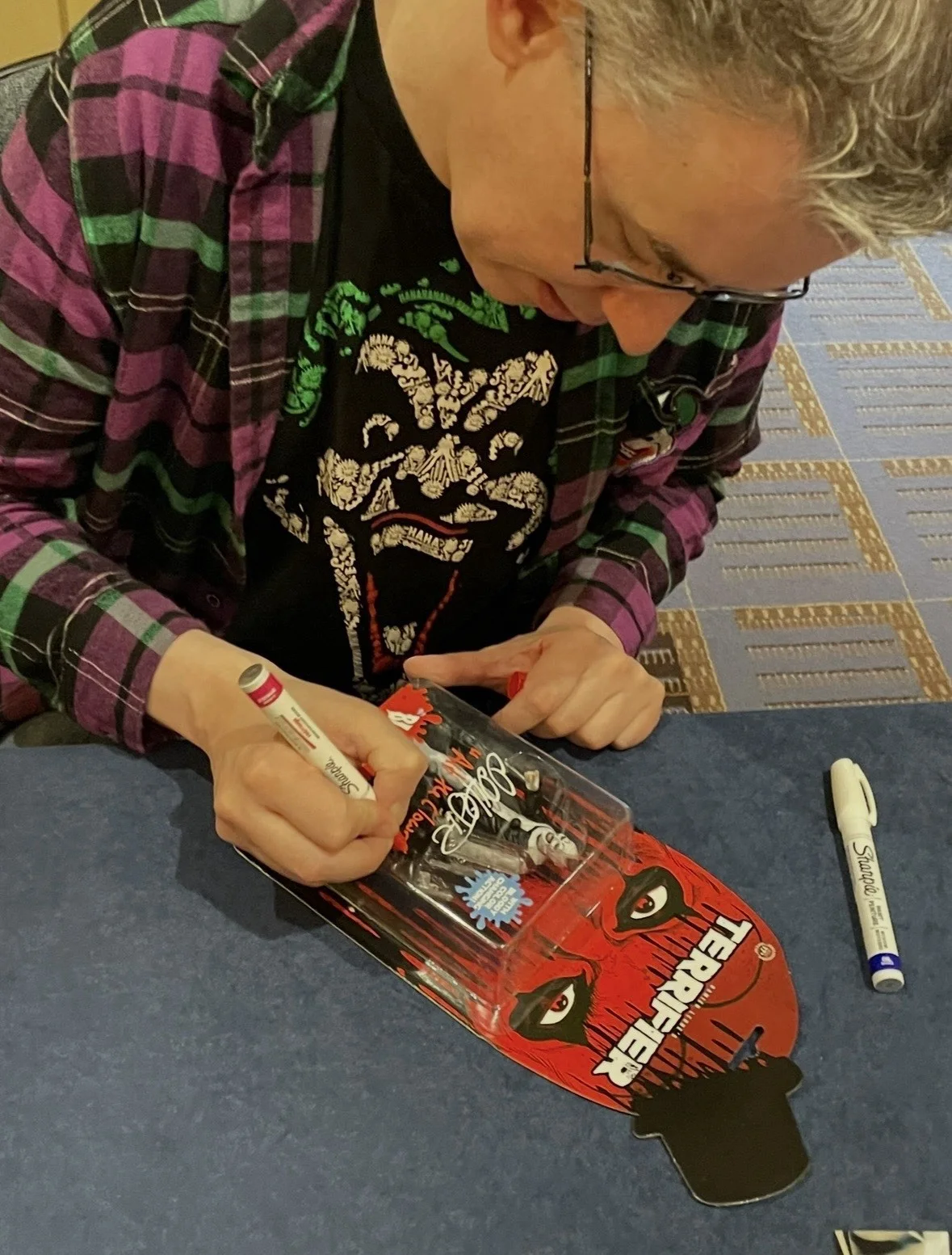 David Howard Thornton — Art The Clown SIGNED Figure David Howard Thornton Terrifier PHOTO PROOF Bloody, image 2