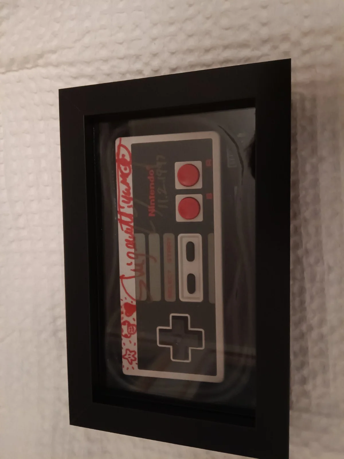 Shigeru Miyamoto — SHIGERU MIYAMOTO 1997 SIGNED & Sketches NINTENDO CONTROLLER AUTOGRAPH NES, image 5