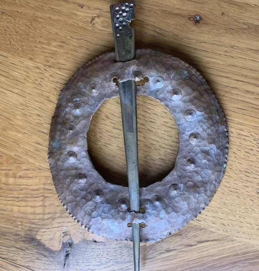 Huge Hand forged Copper Metal 5-7”Fibula Cloak Brooch Re-enactment Film Theatre, изображение 4