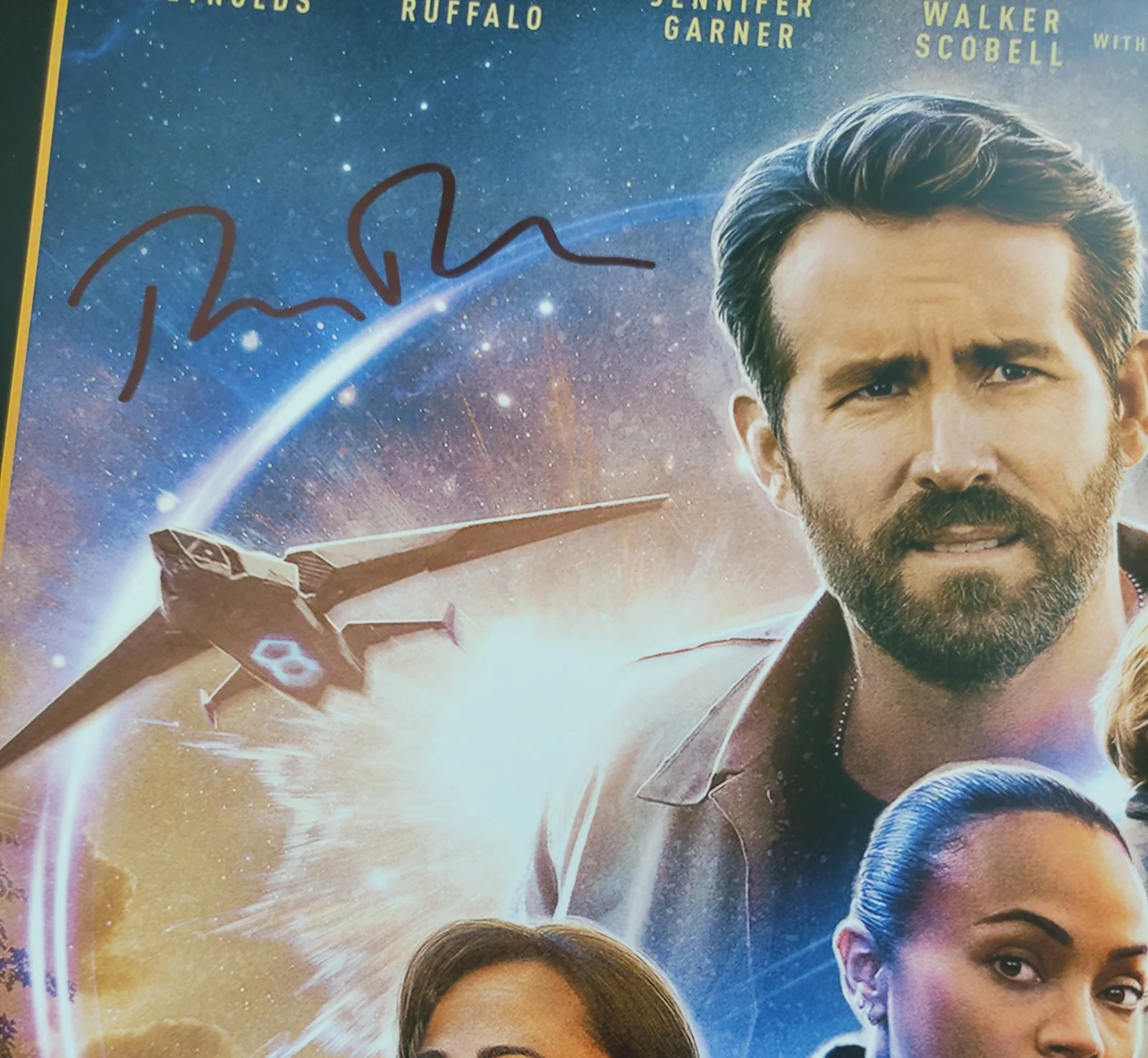 Ryan Reynolds, Walker Scobell, Mark Ruffalo — Autograph Ryan Reynolds,Walker Scobell,Mark Ruffalo Signed 11x17 Poster, изображение 3