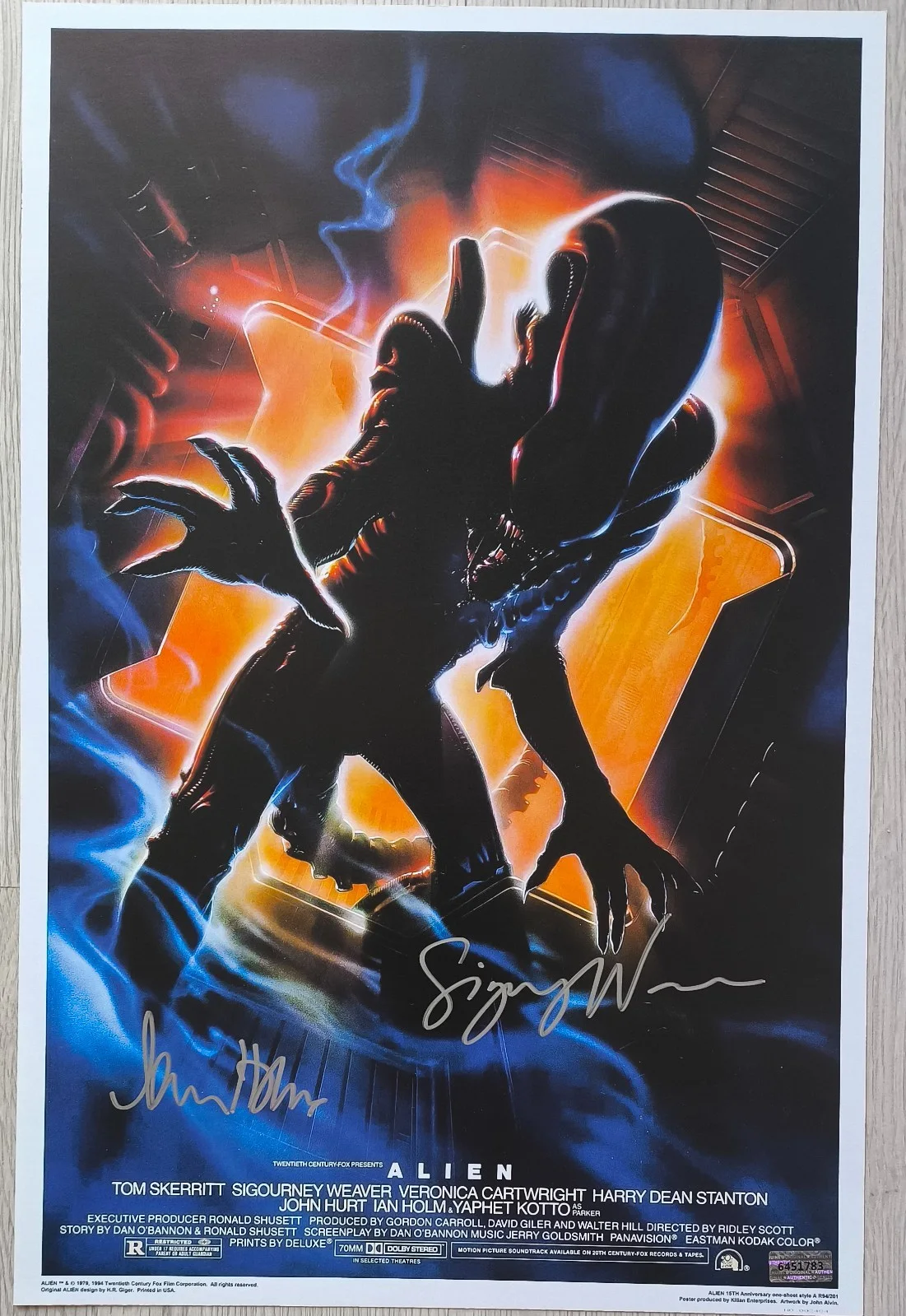Ian Holm, Sigourney Weaver — Autograph Ian Holm , Sigourney Weaver Signed 11x17 Poster ( Alien )