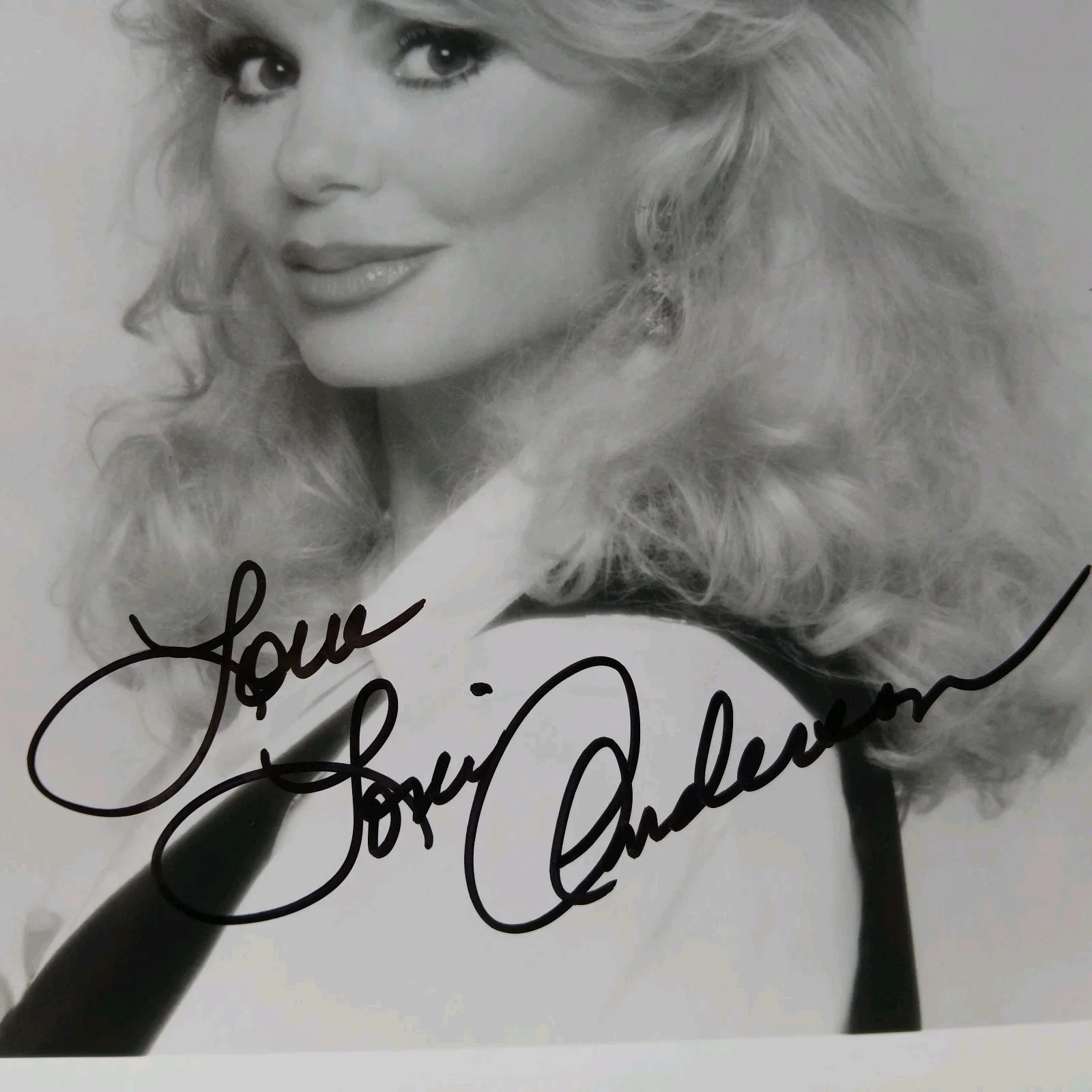 loni anderson — loni anderson signed 8x10 photo wkrp cincinnati actress, изображение 2