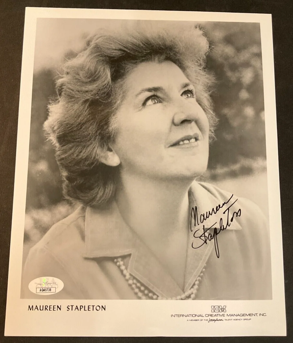 Maureen Stapleton — Maureen Stapleton Signed B&W Photo JSA w/COA Film Star "Reds", "Airport", Etc.!, изображение 2