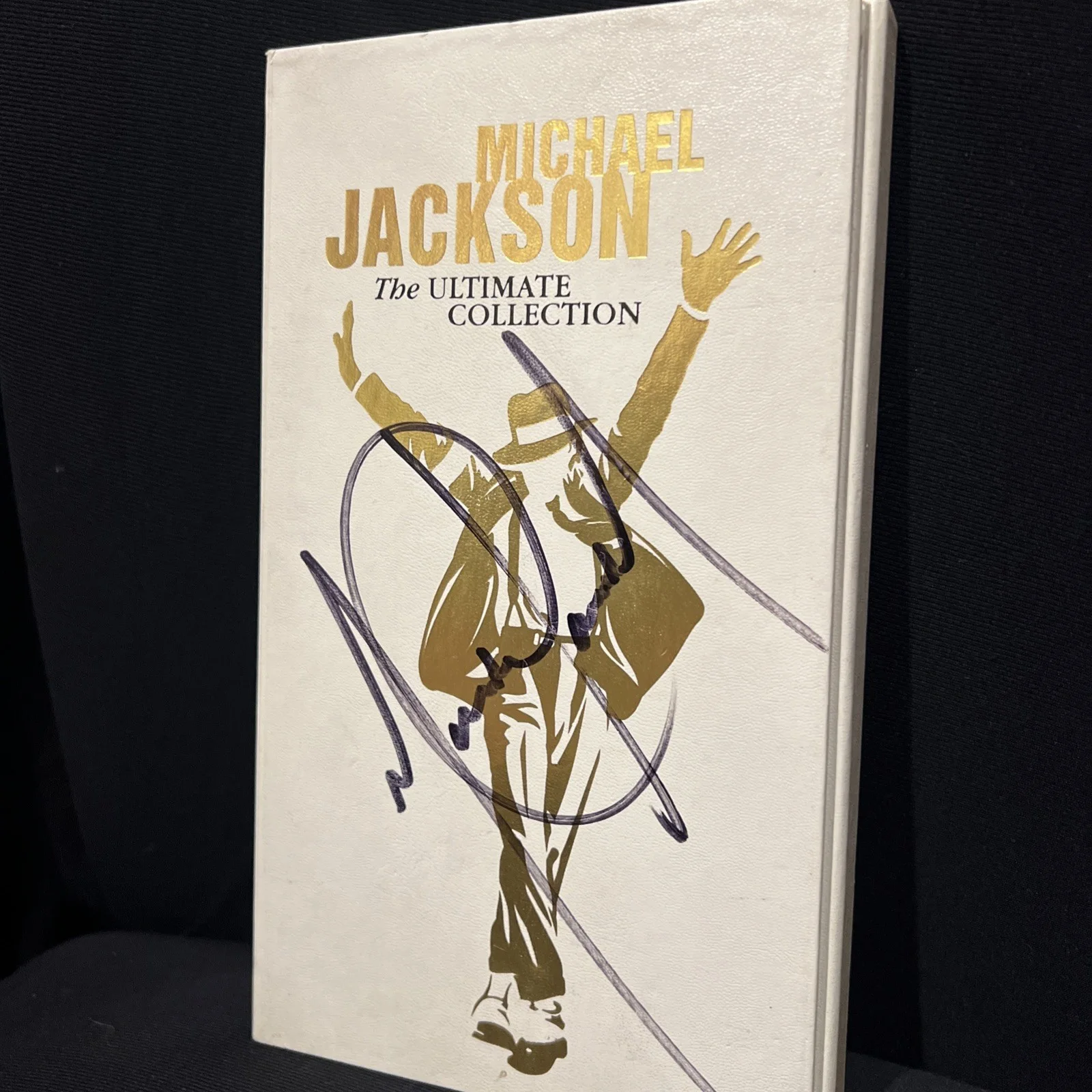 Michael Jackson Signed Autograph CD ultimate collection Global authentics, image 2