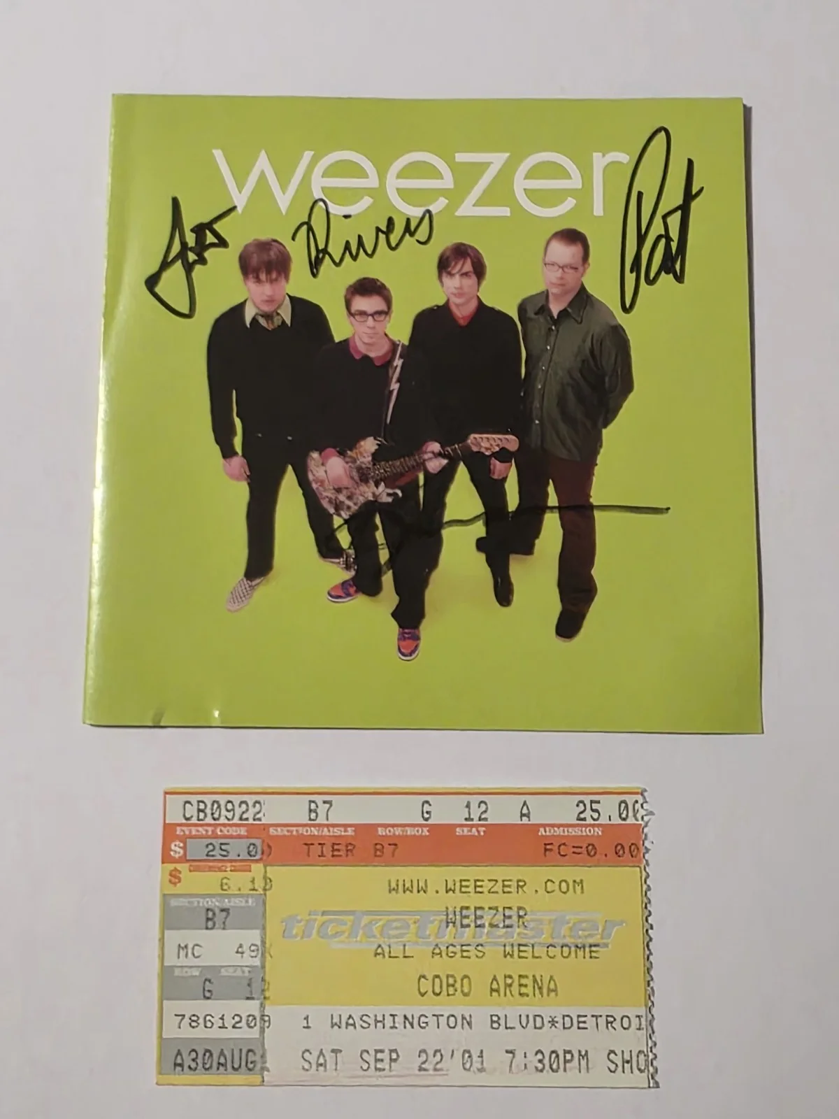 Weezer Green Album Signed CD Signed By Rivers, Brian, Patrick And Scott, image 3