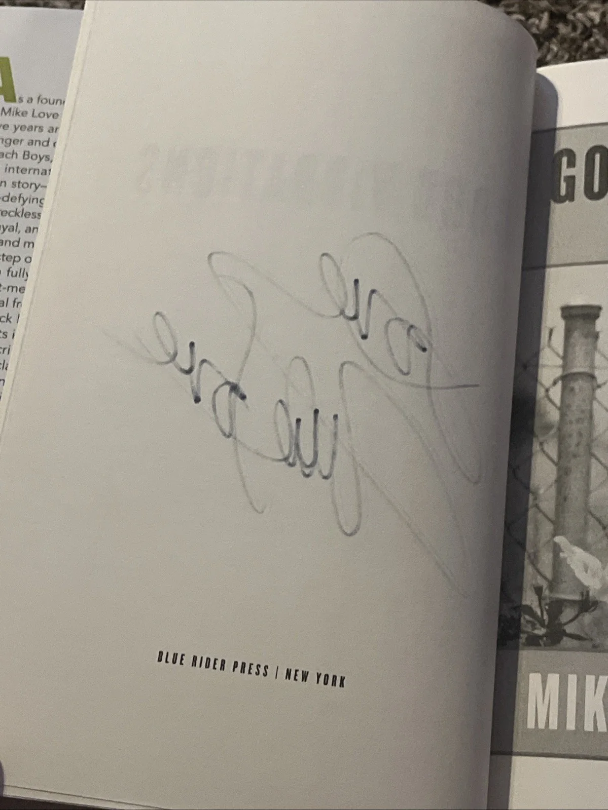 Mike Love *SIGNED* Good Vibrations Book The Beach Boys, image 3