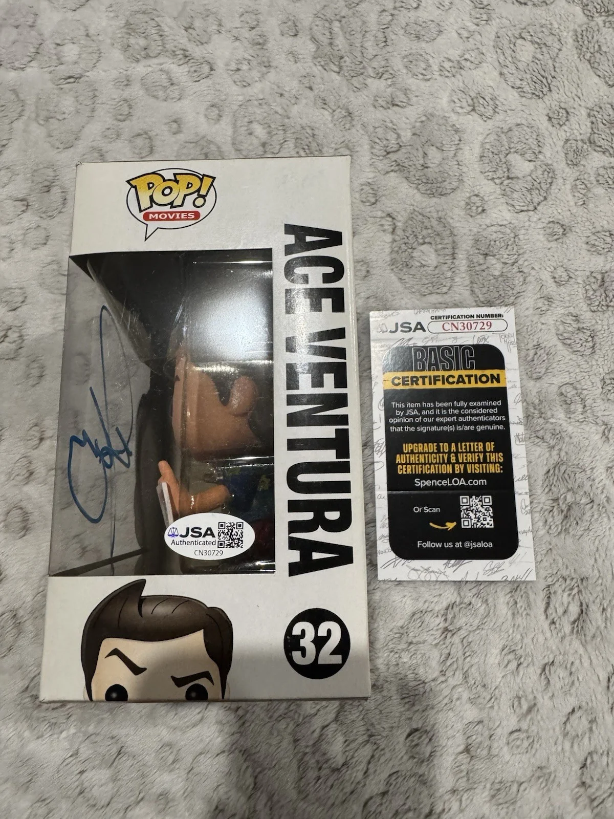 Jim Carrey Autographed Vaulted Funko Pop Ace Ventura JSA Authenticated, изображение 2