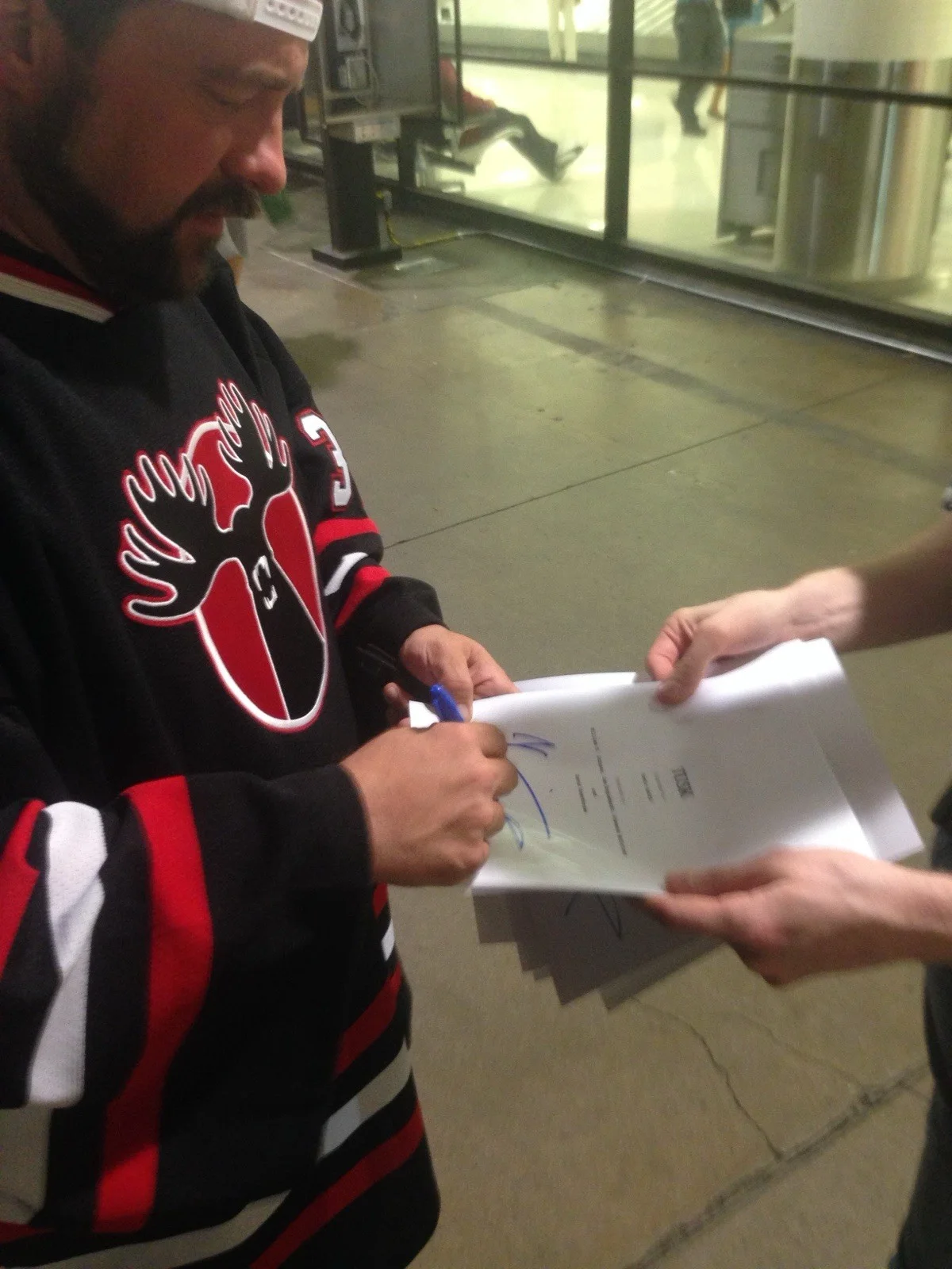 Kevin Smith, Jason Mewes — Kevin Smith & Jason Mewes Signed Jay and Silent Bob Strike Back Movie Script, image 3