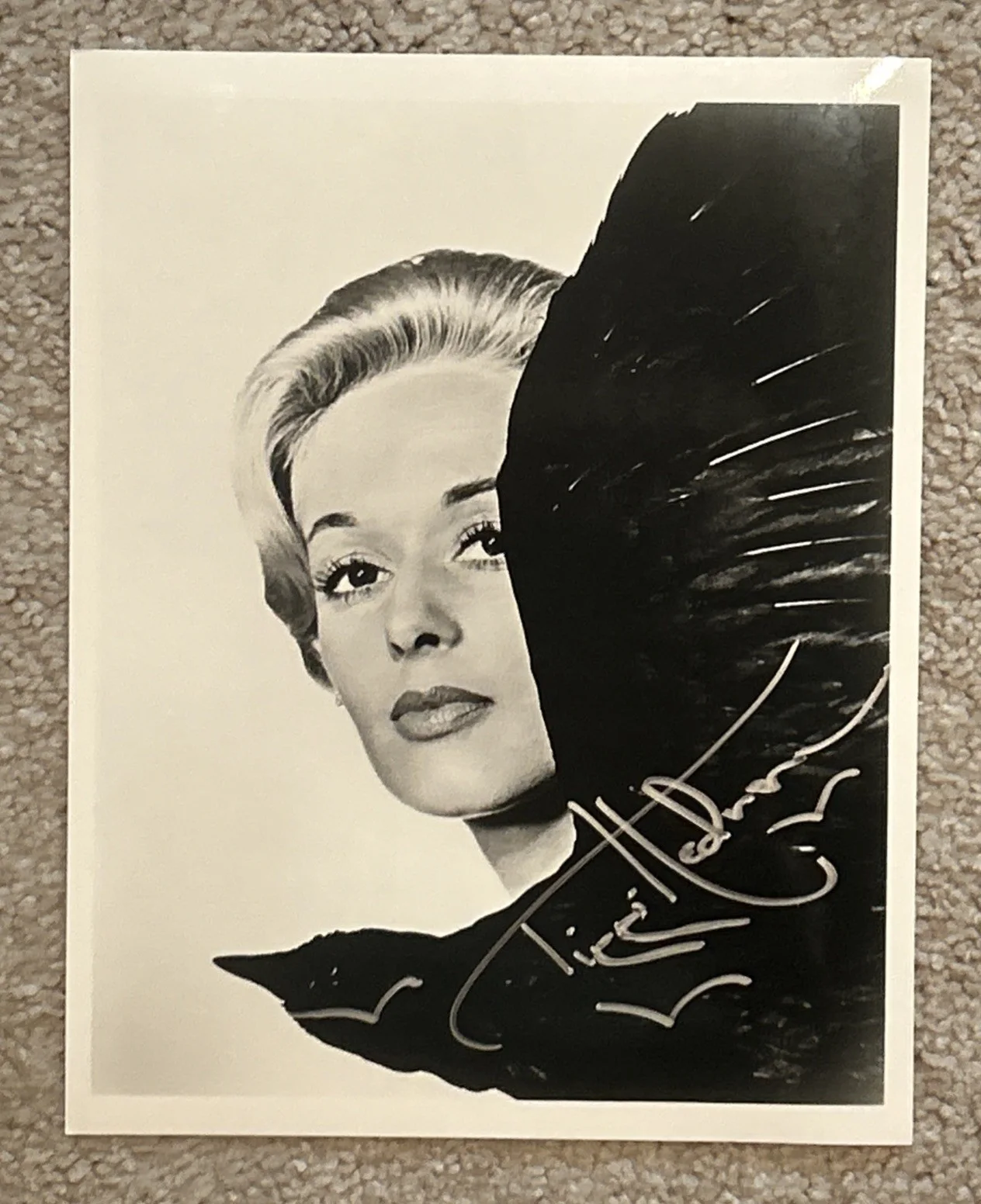 Tippi Hedren — Tippi Hedren Autographed/Signed 8x10 Glossy Photo Lot (2) The Birds Hitchcock, изображение 2