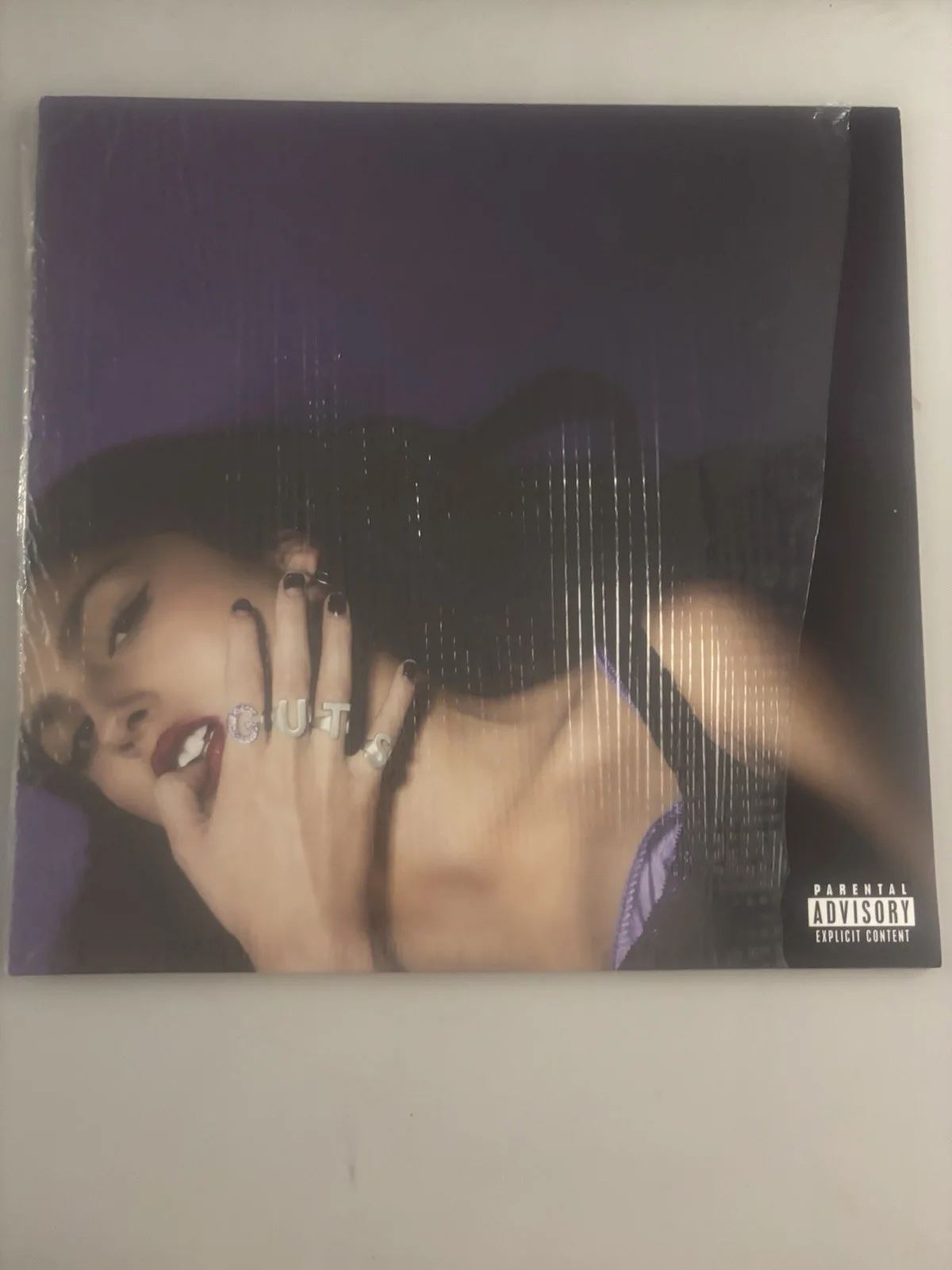 Olivia Rodrigo Guts Signed Vinyl Insert 11x11 Print Autograph JSA WITH VINYL, изображение 3